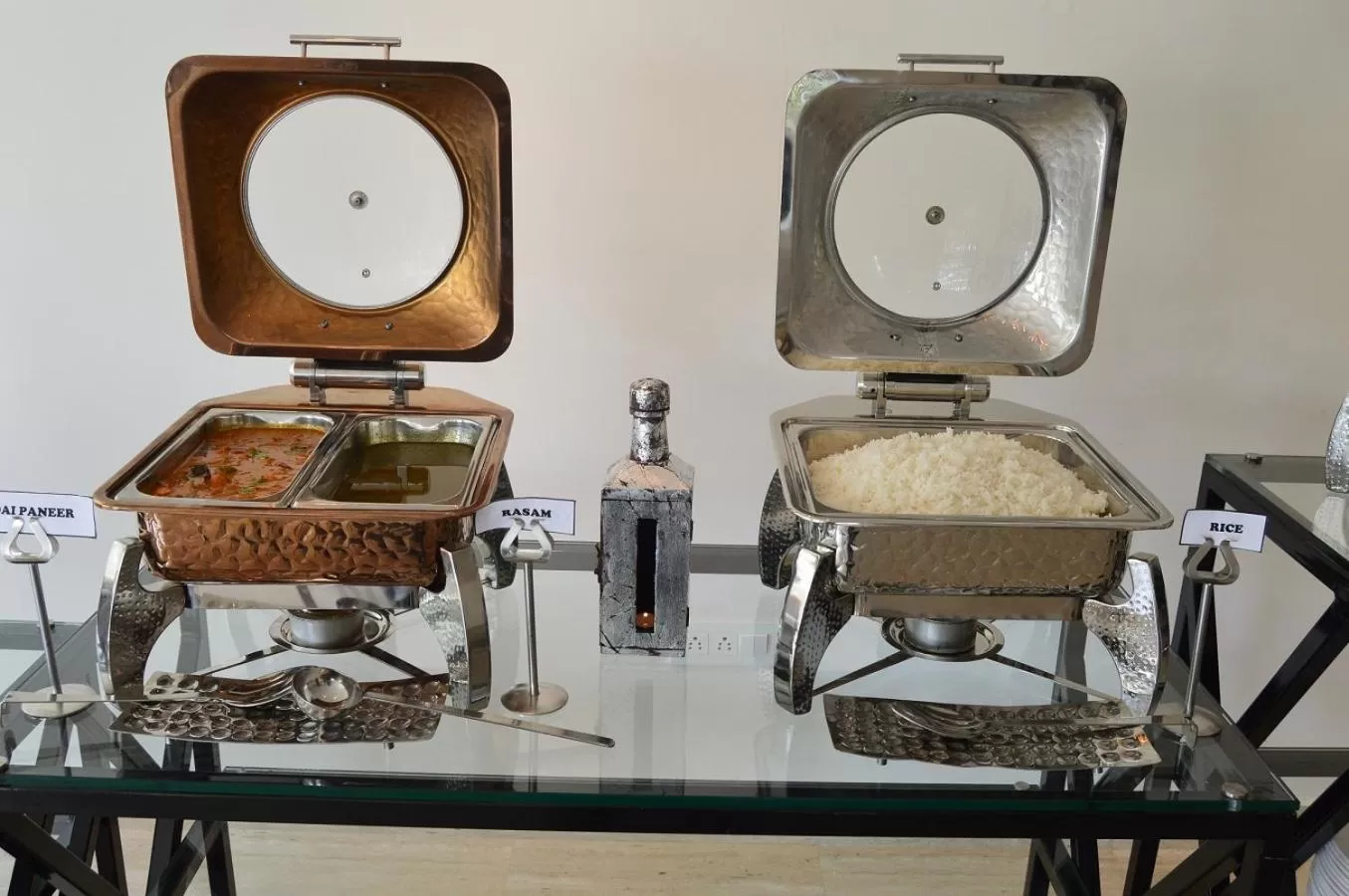 Restaurant/places to eat in Vivid A Boutique Hotel