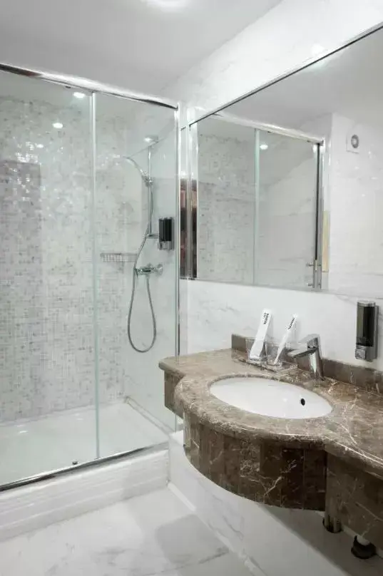 Shower, Bathroom in Best Western Plus Oskemen