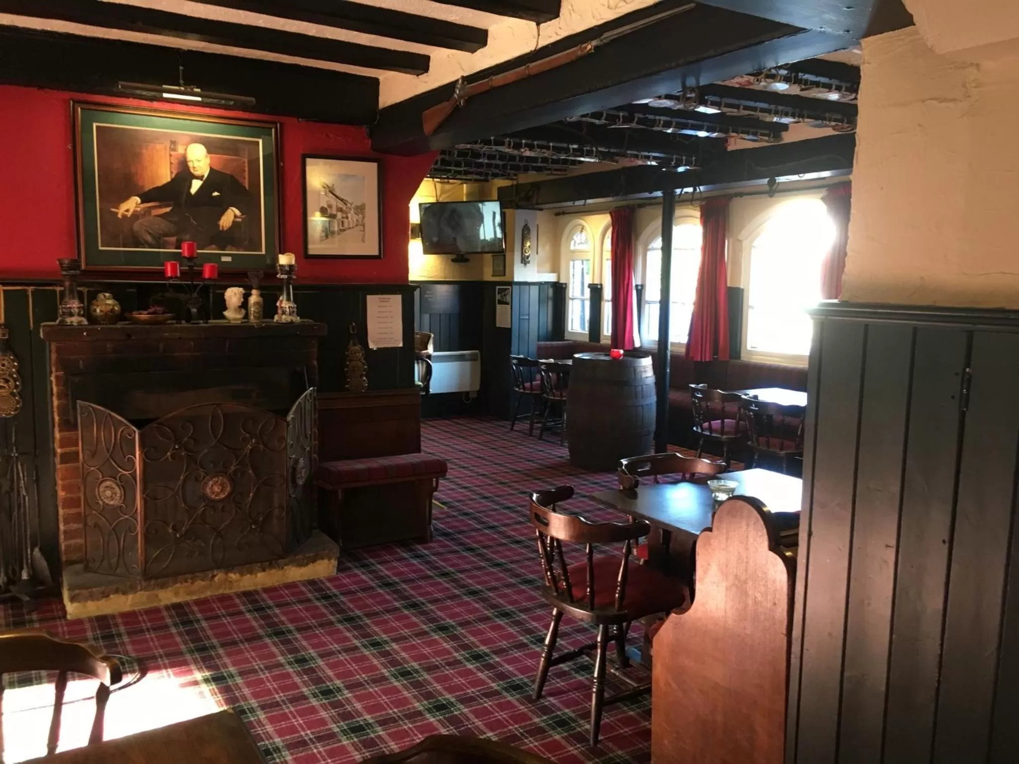 The White Hart pub and rooms