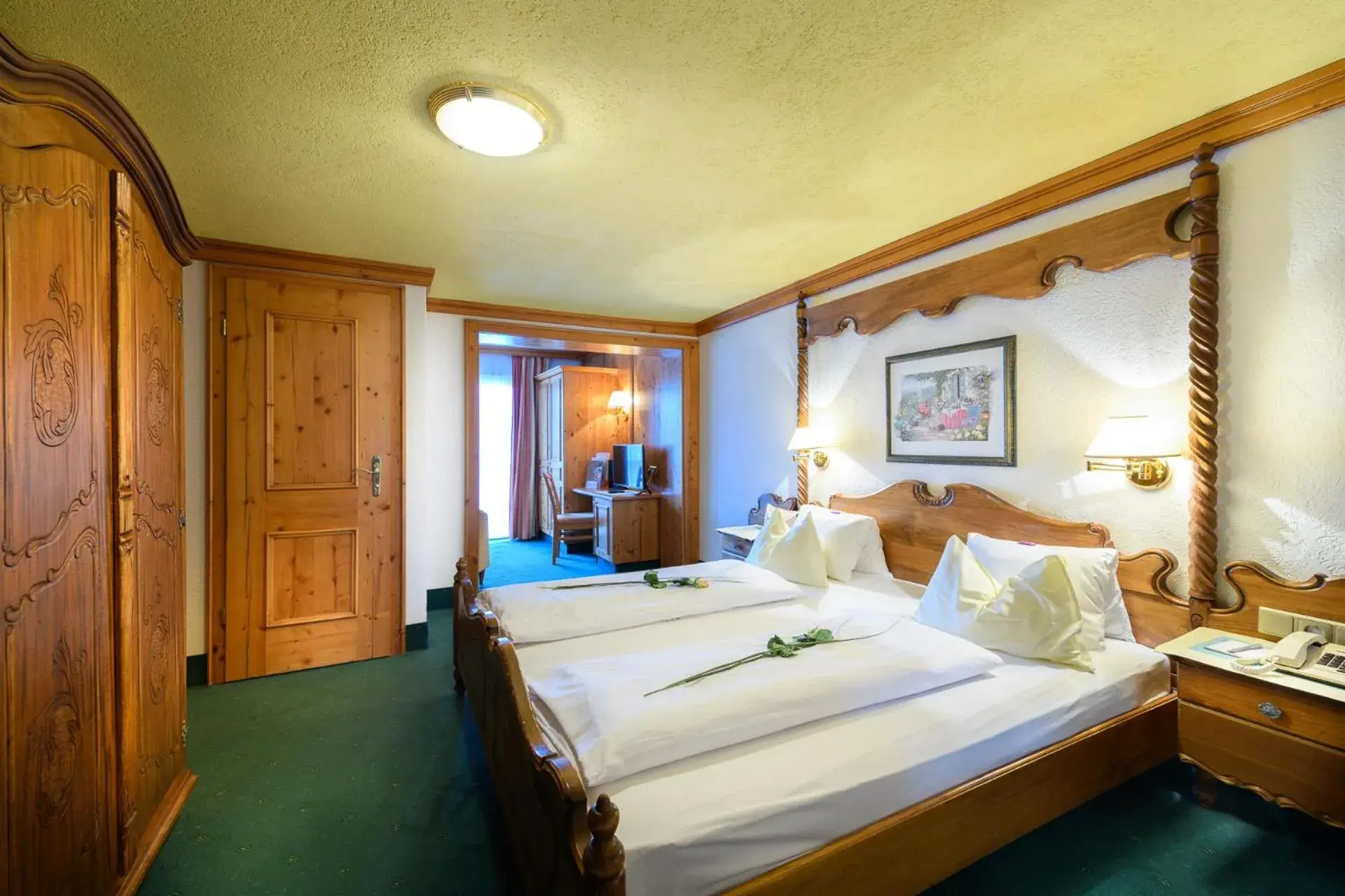 Comfort Double Room with Balcony - single occupancy in Alpenpark Resort Superior Comfort Double Room with Balcony - single occupancy in Alpenpark Resort Superior