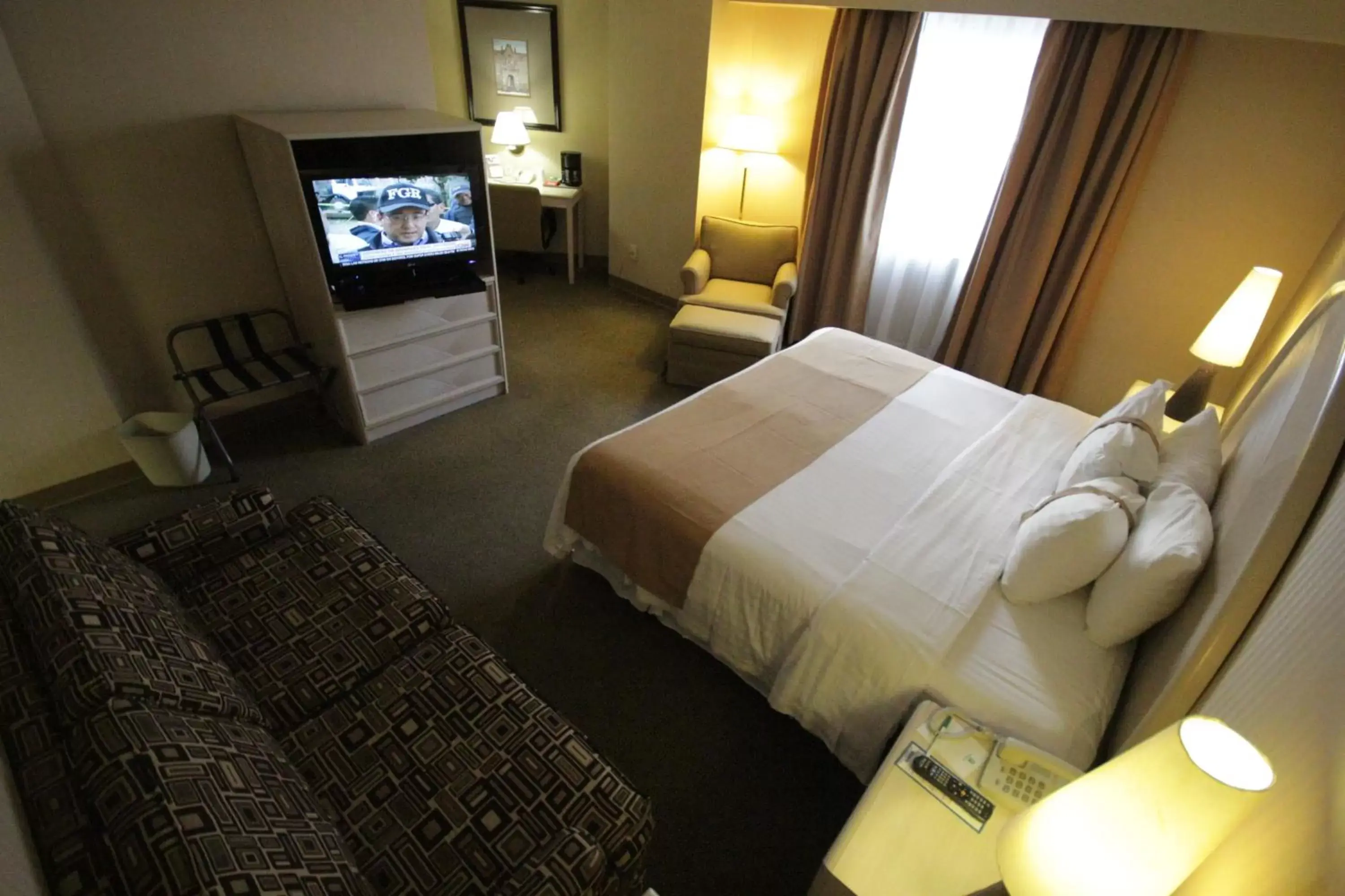 Photo of the whole room, Bed in Holiday Inn Leon-Convention Center, an IHG Hotel