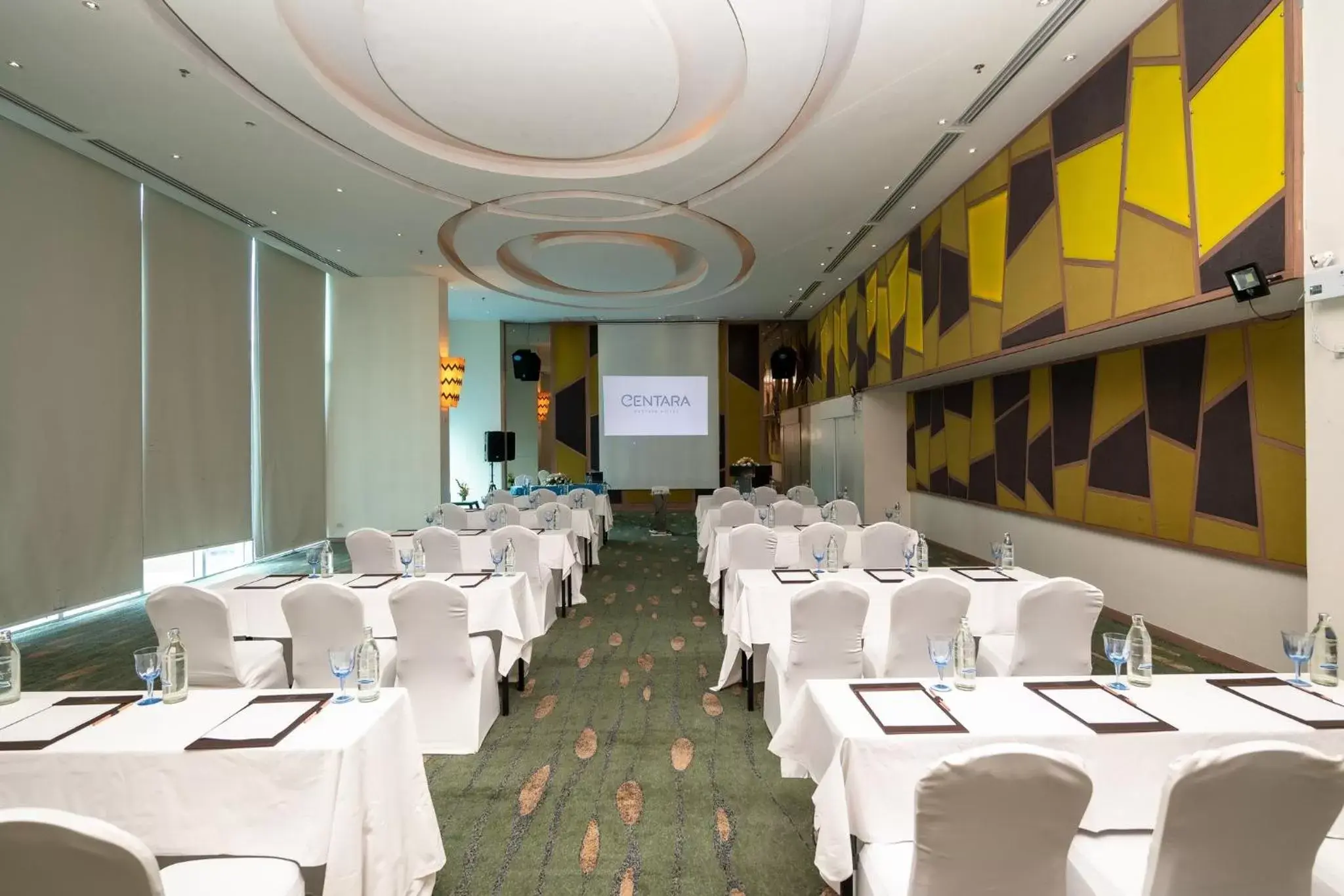 Banquet/Function facilities, Restaurant/Places to Eat in Centara Pattaya Hotel