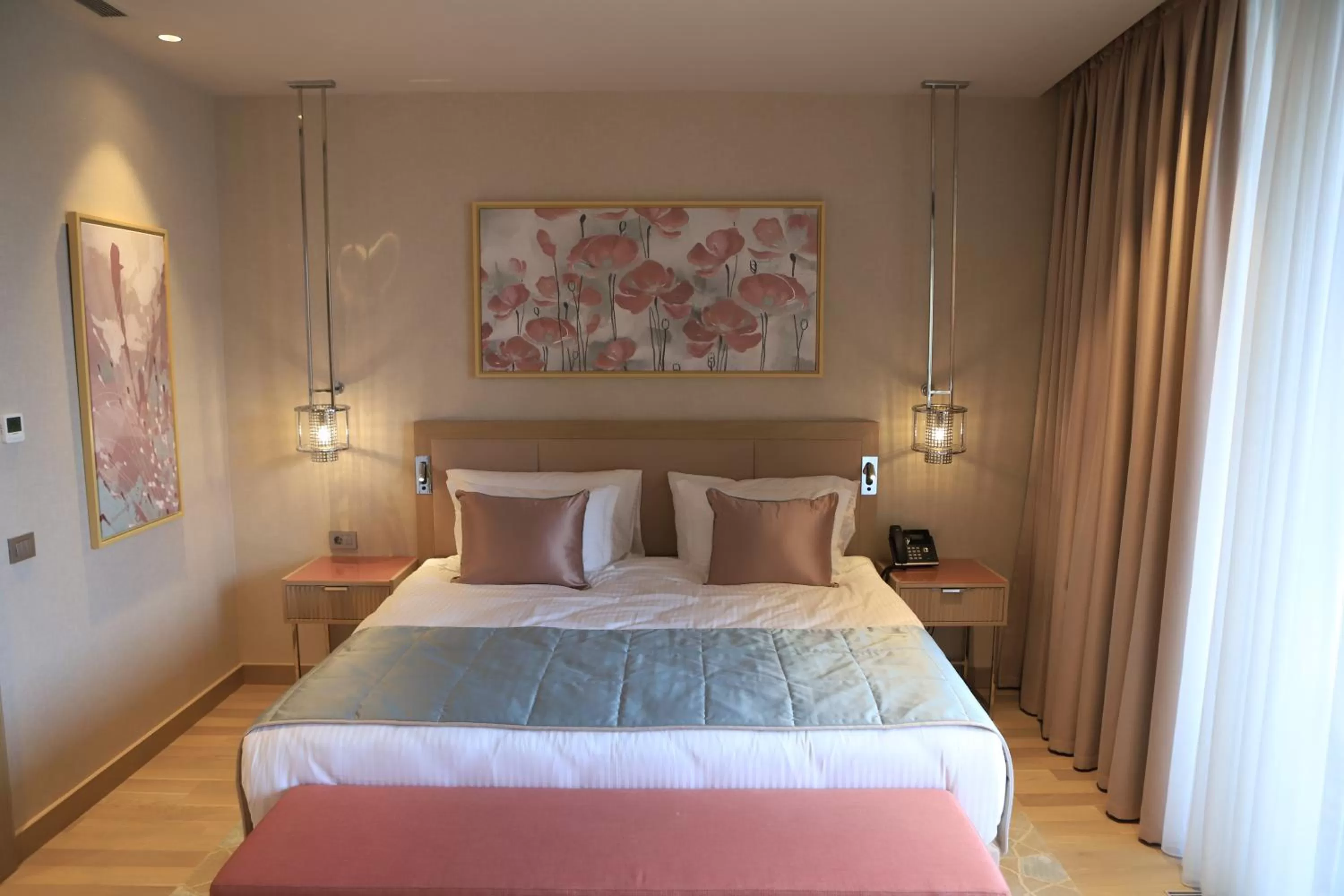 Royal Suite Harbor Corpus - single occupancy in KARAVANSARAY Turkistan Hotel