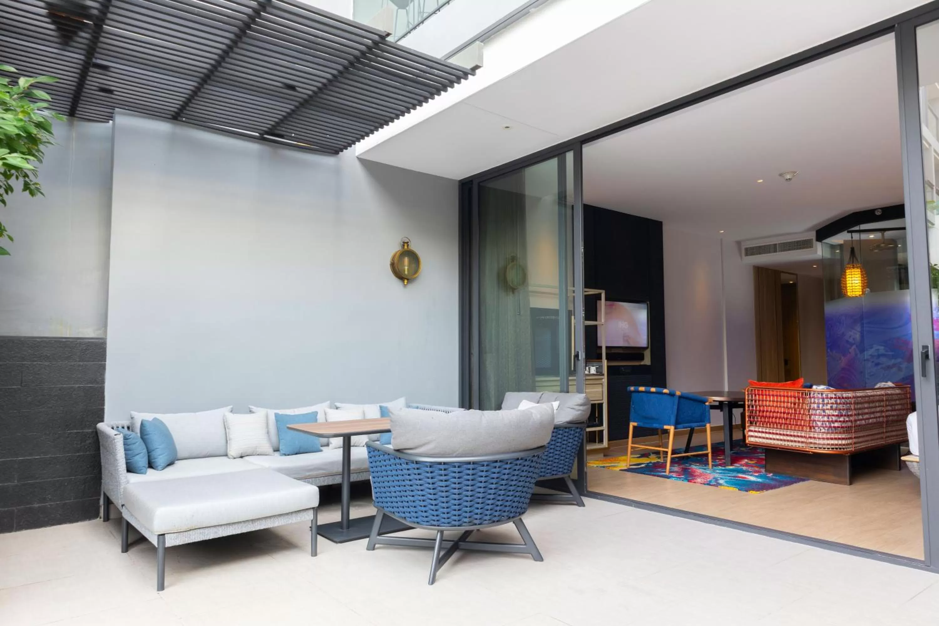 Balcony/Terrace in Hotel Indigo Phuket Patong by IHG