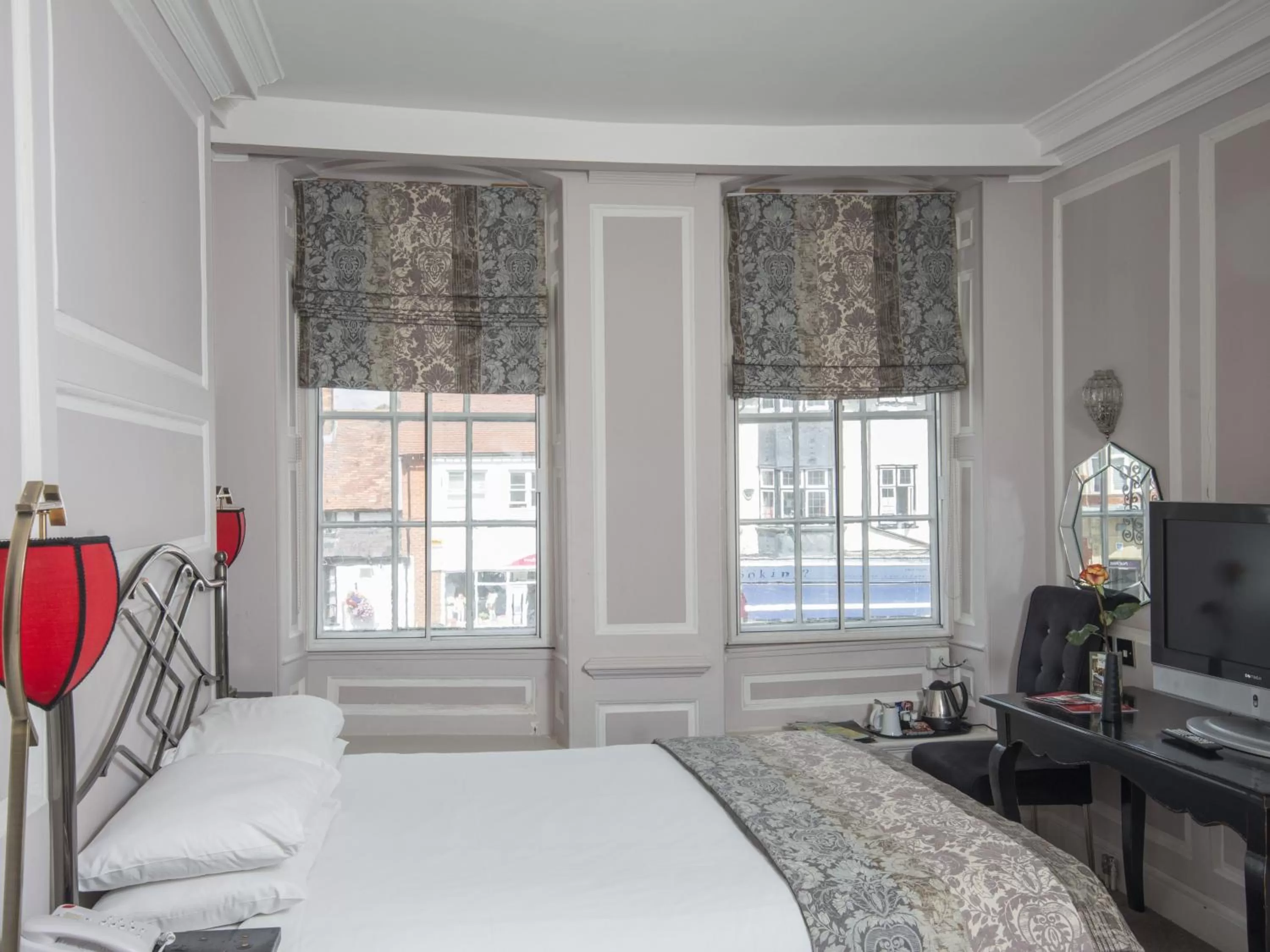 Bedroom, Bed in The Spread Eagle Hotel