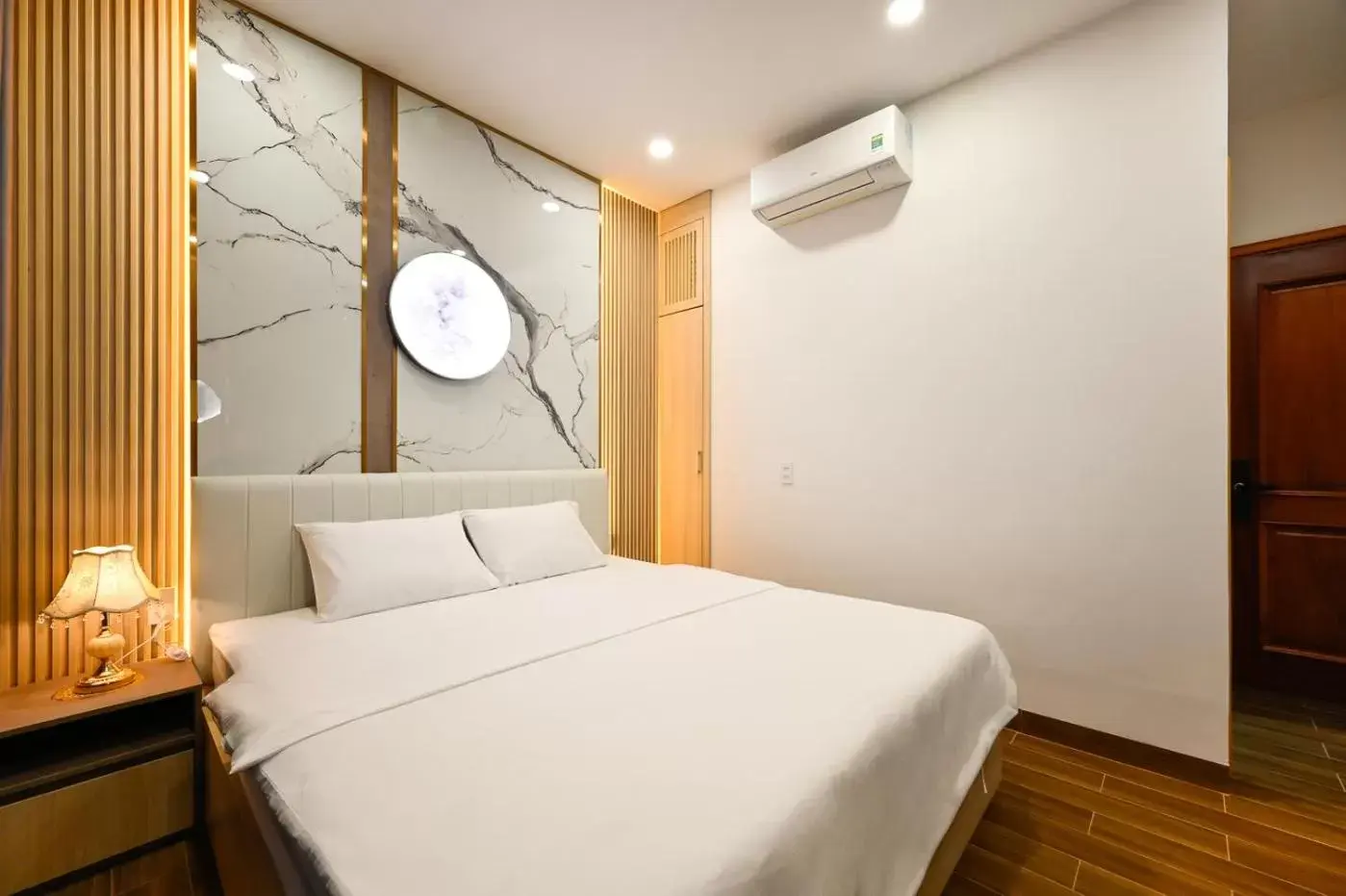 Bed in Lotus Airport Hotel Saigon Bed in Lotus Airport Hotel Saigon