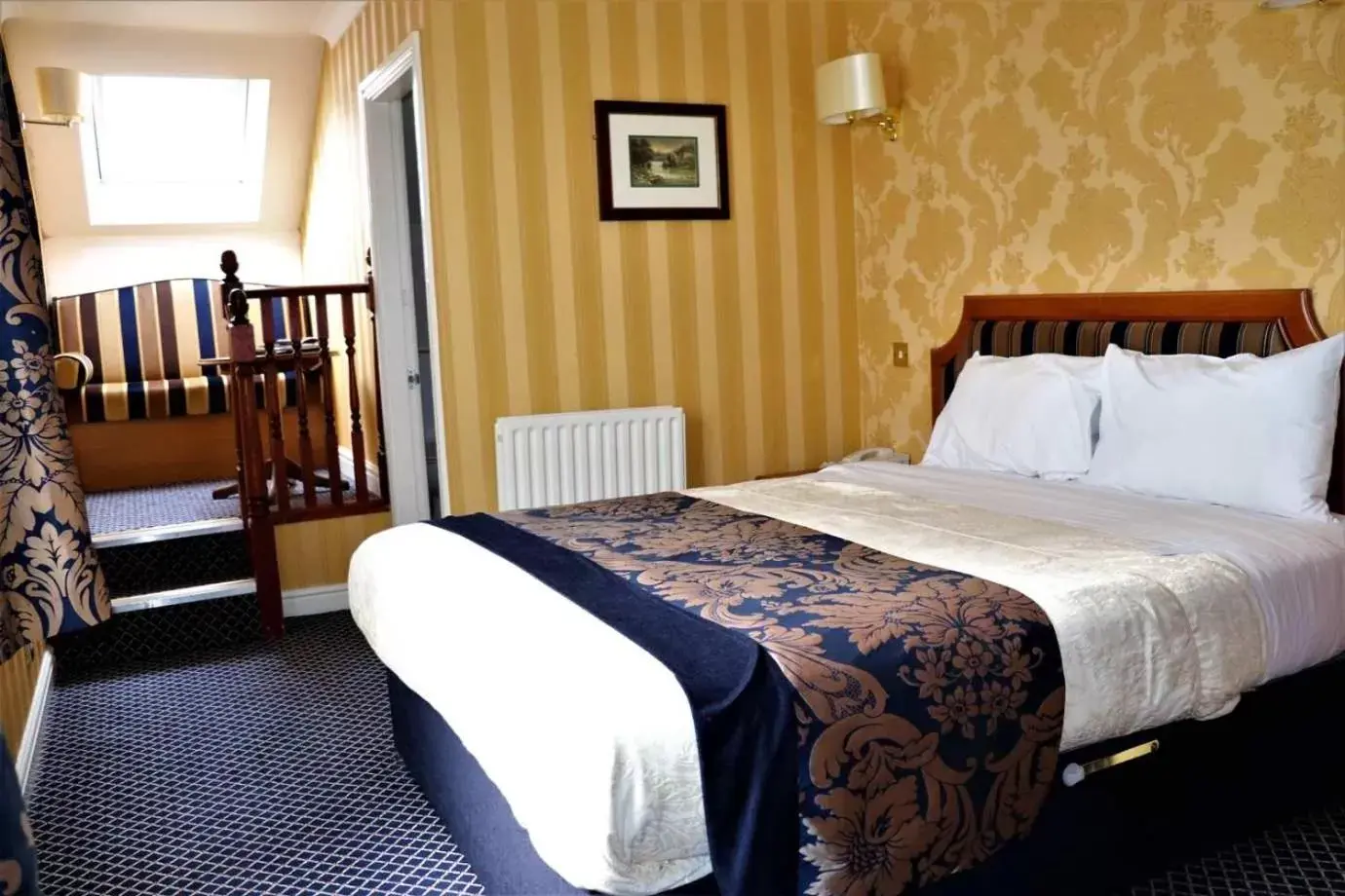 Photo of the whole room, Bed in Buckatree Hall Hotel