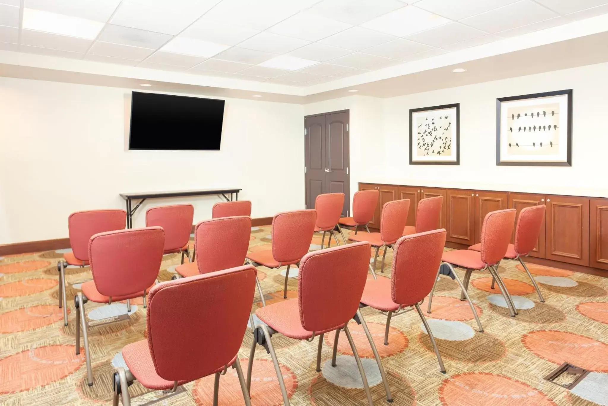 Meeting/conference room in Staybridge Suites Chandler, an IHG Hotel