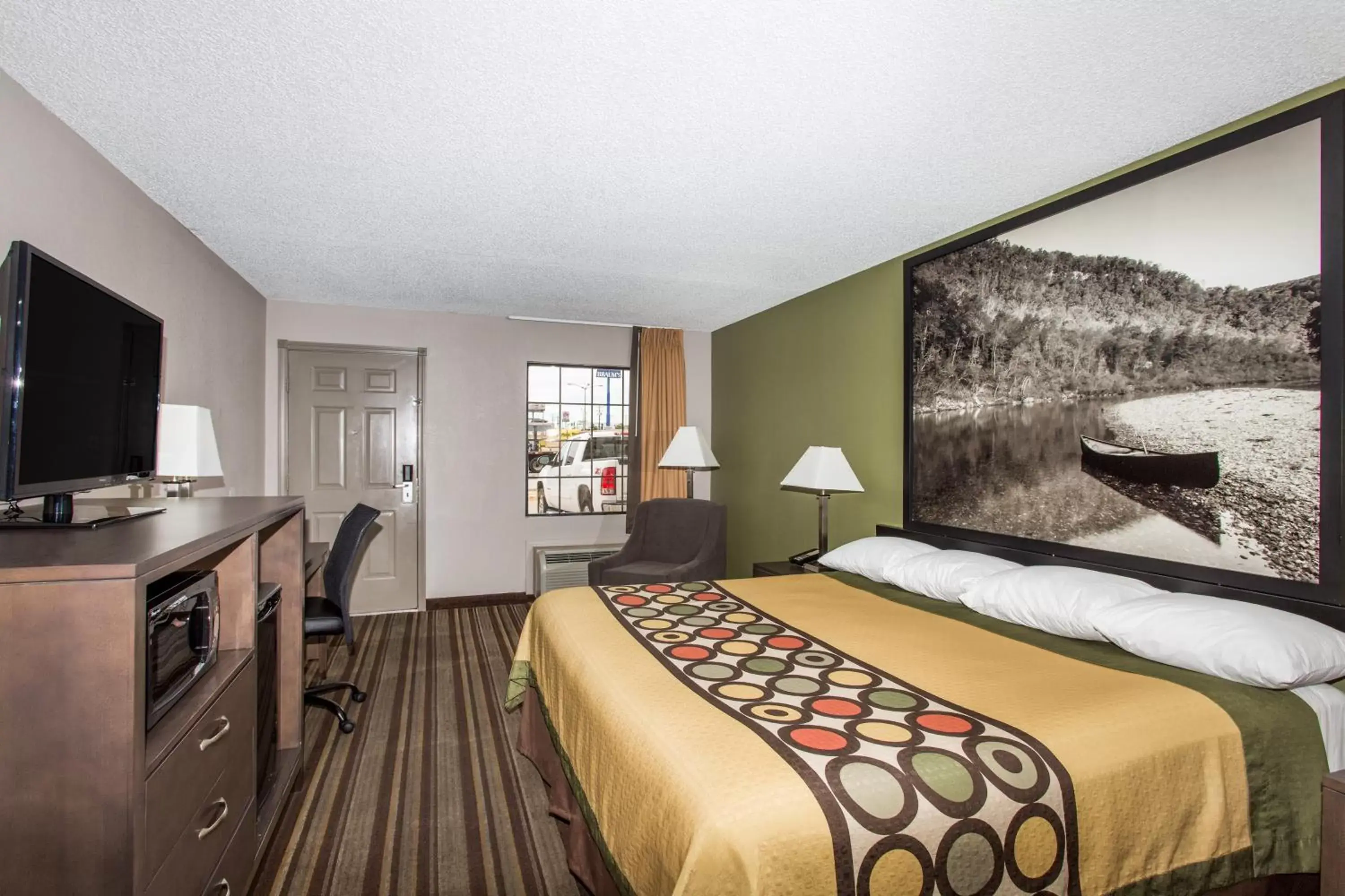 King Room - Disability Access - Non-Smoking in Super 8 by Wyndham Springdale AR King Room - Disability Access - Non-Smoking in Super 8 by Wyndham Springdale AR