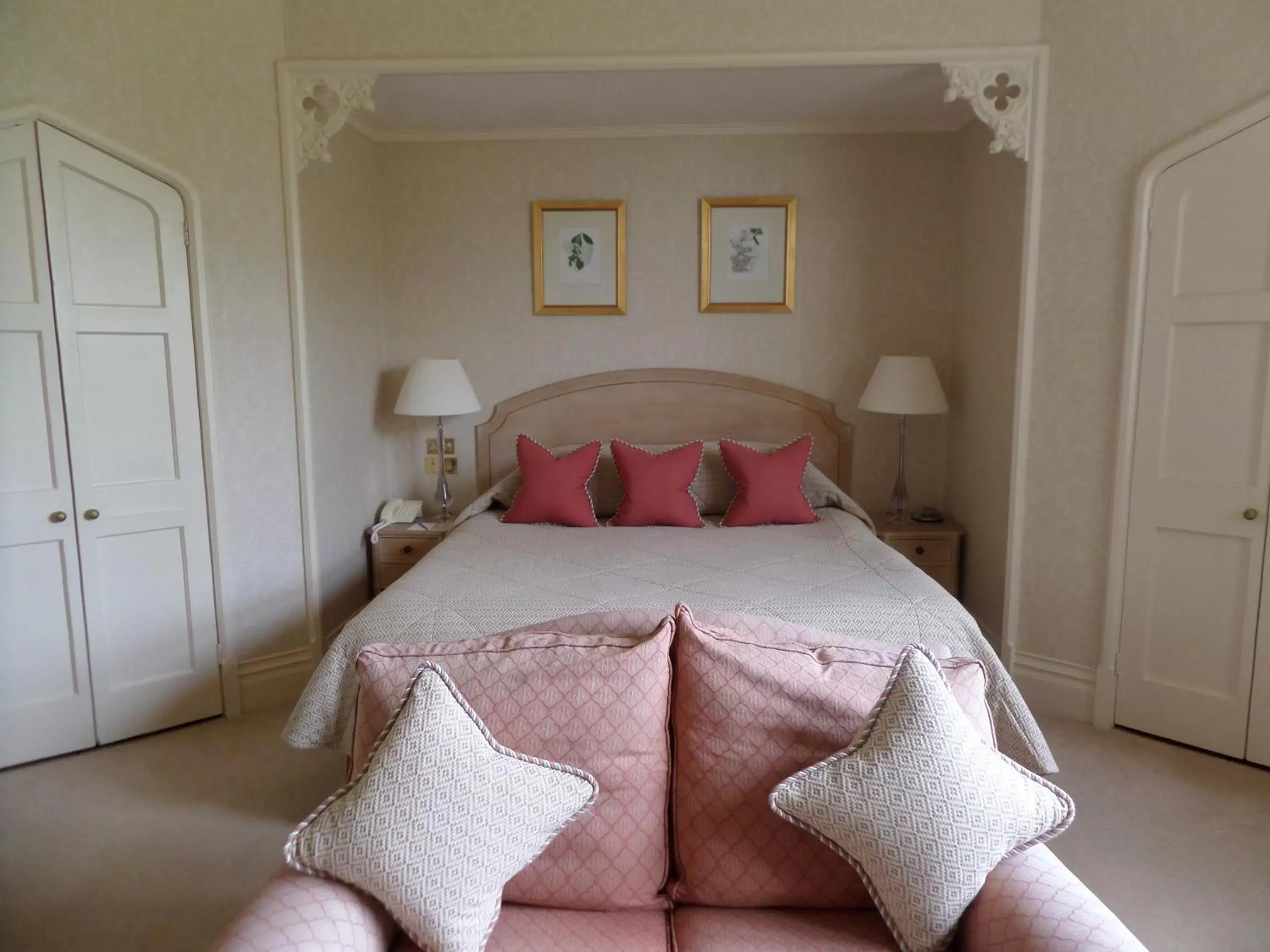 Photo of the whole room, Bed in Horsted Place Hotel