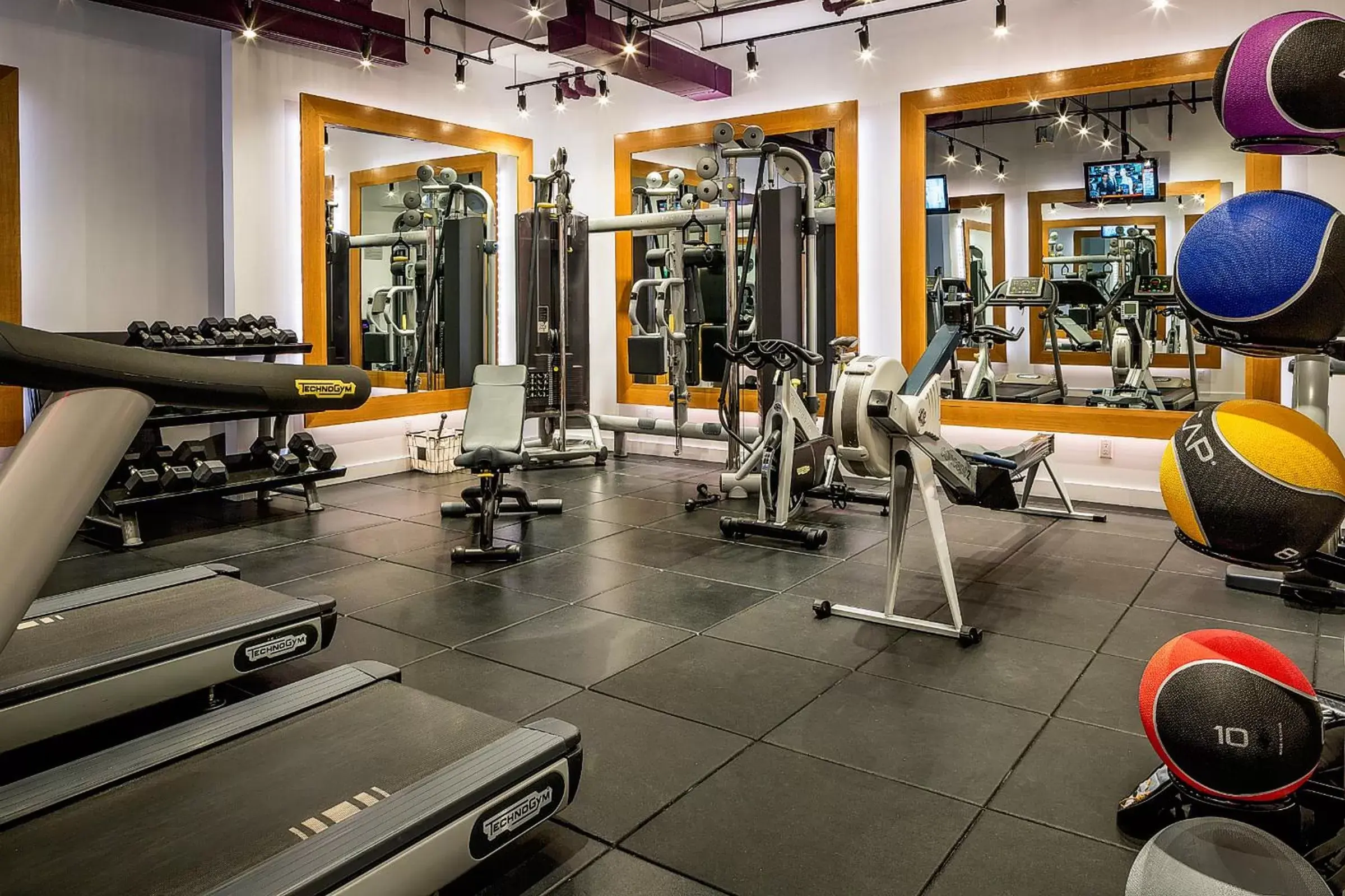 Fitness centre/facilities in YOTEL New York Times Square Fitness centre/facilities in YOTEL New York Times Square