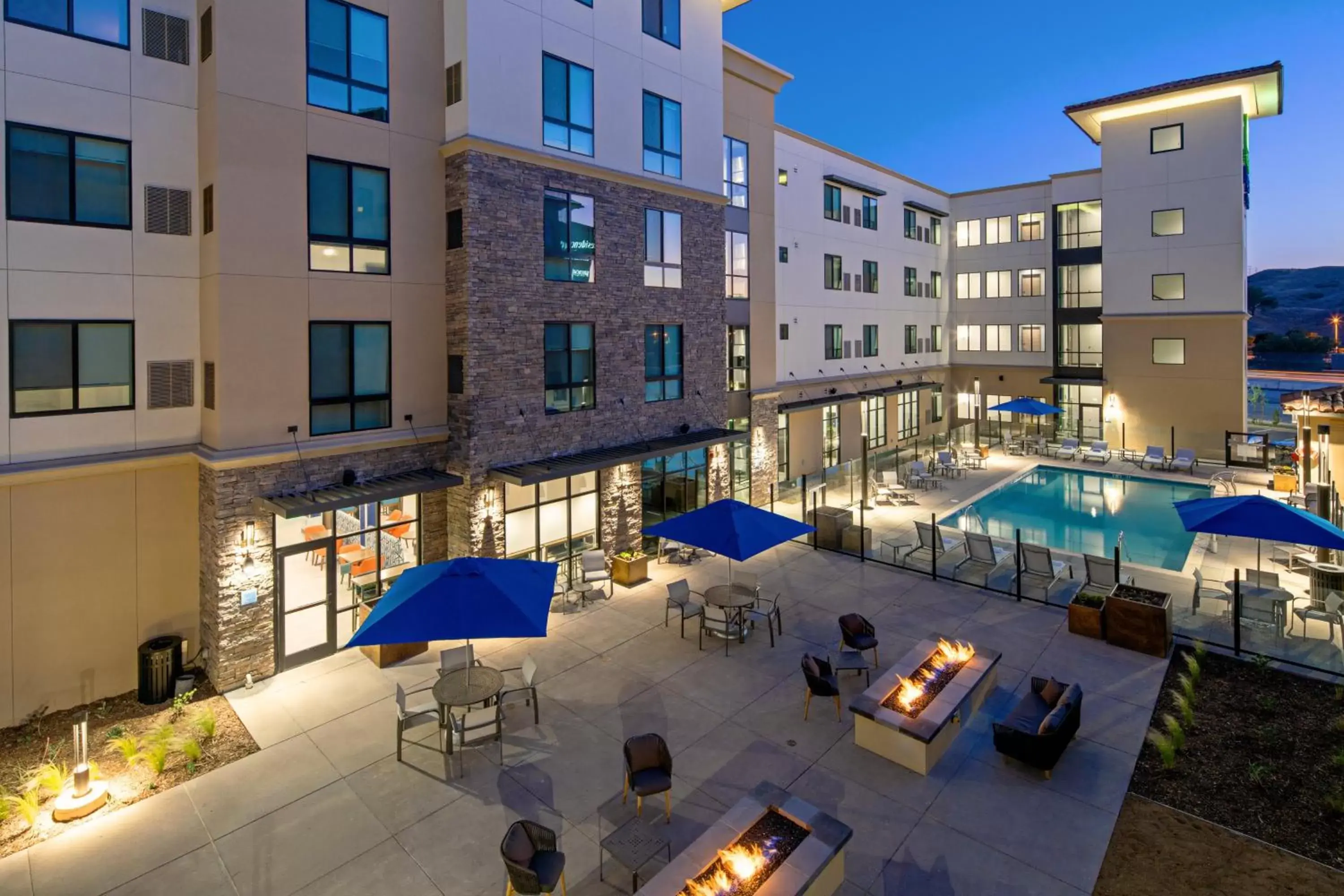 Other, Pool View in Holiday Inn Express & Suites - Valencia - Santa Clarita, an IHG Hotel