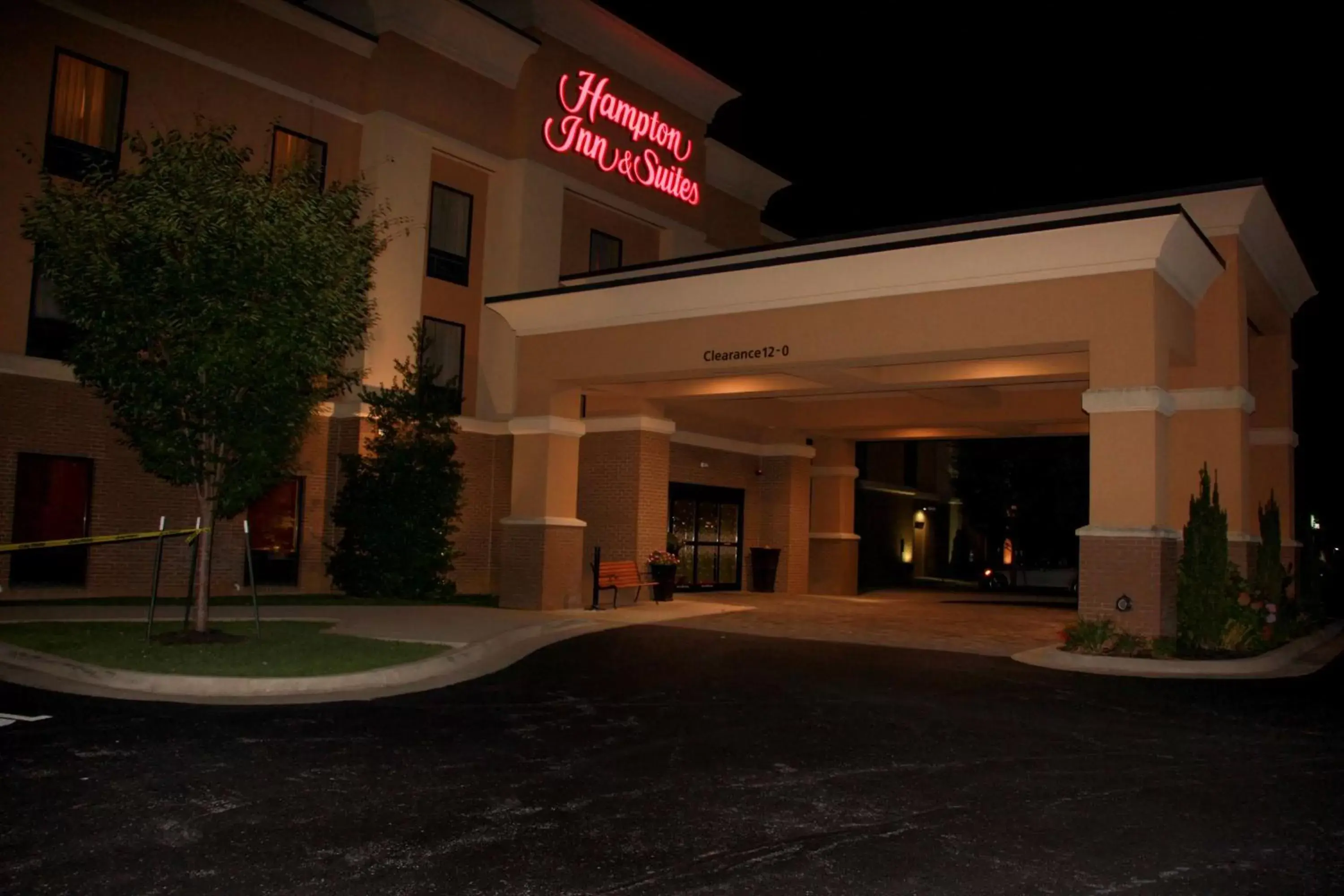 Property Building in Hampton Inn & Suites Radcliff/Fort Knox