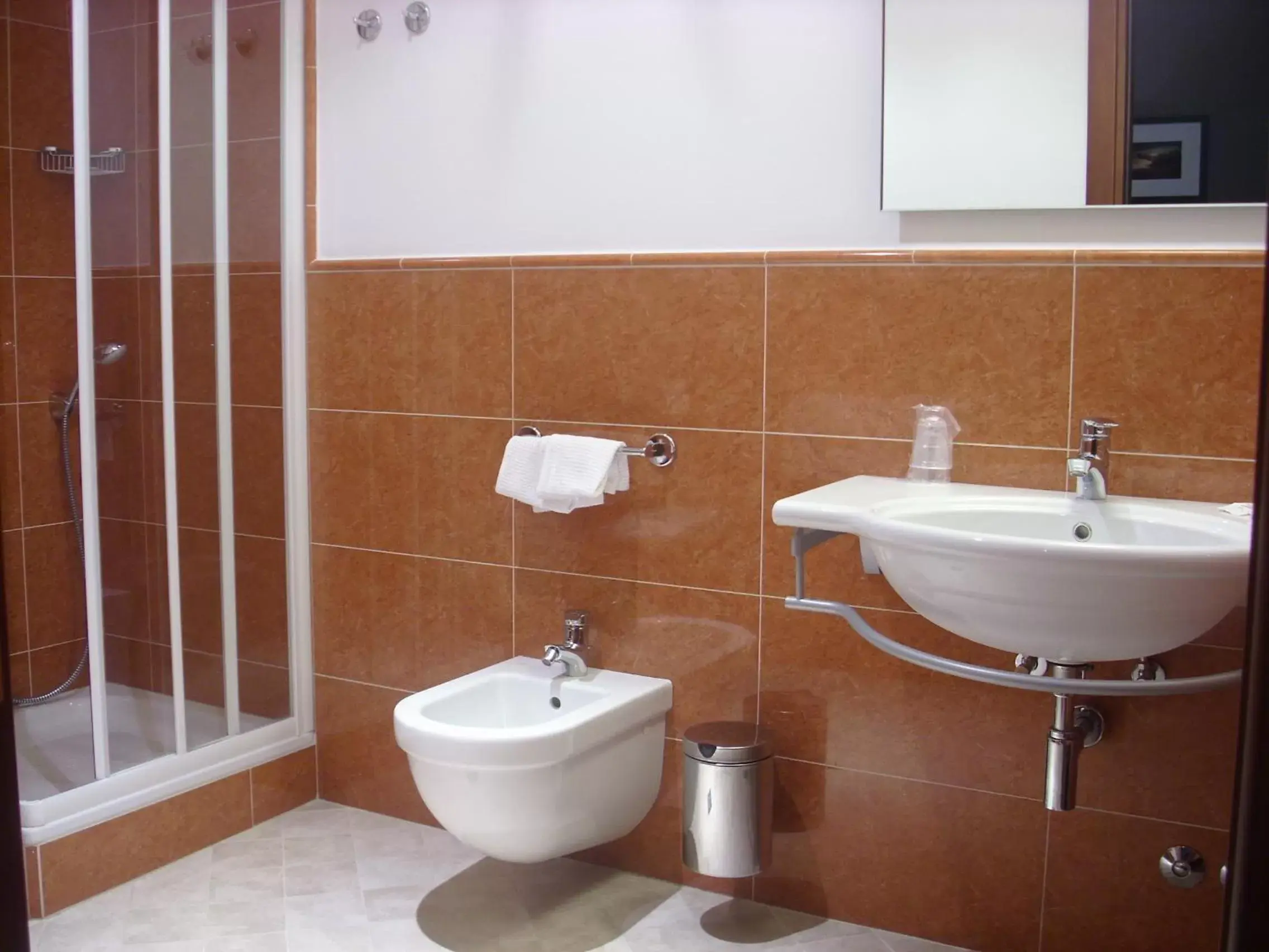 Bathroom in Hotel Taormina