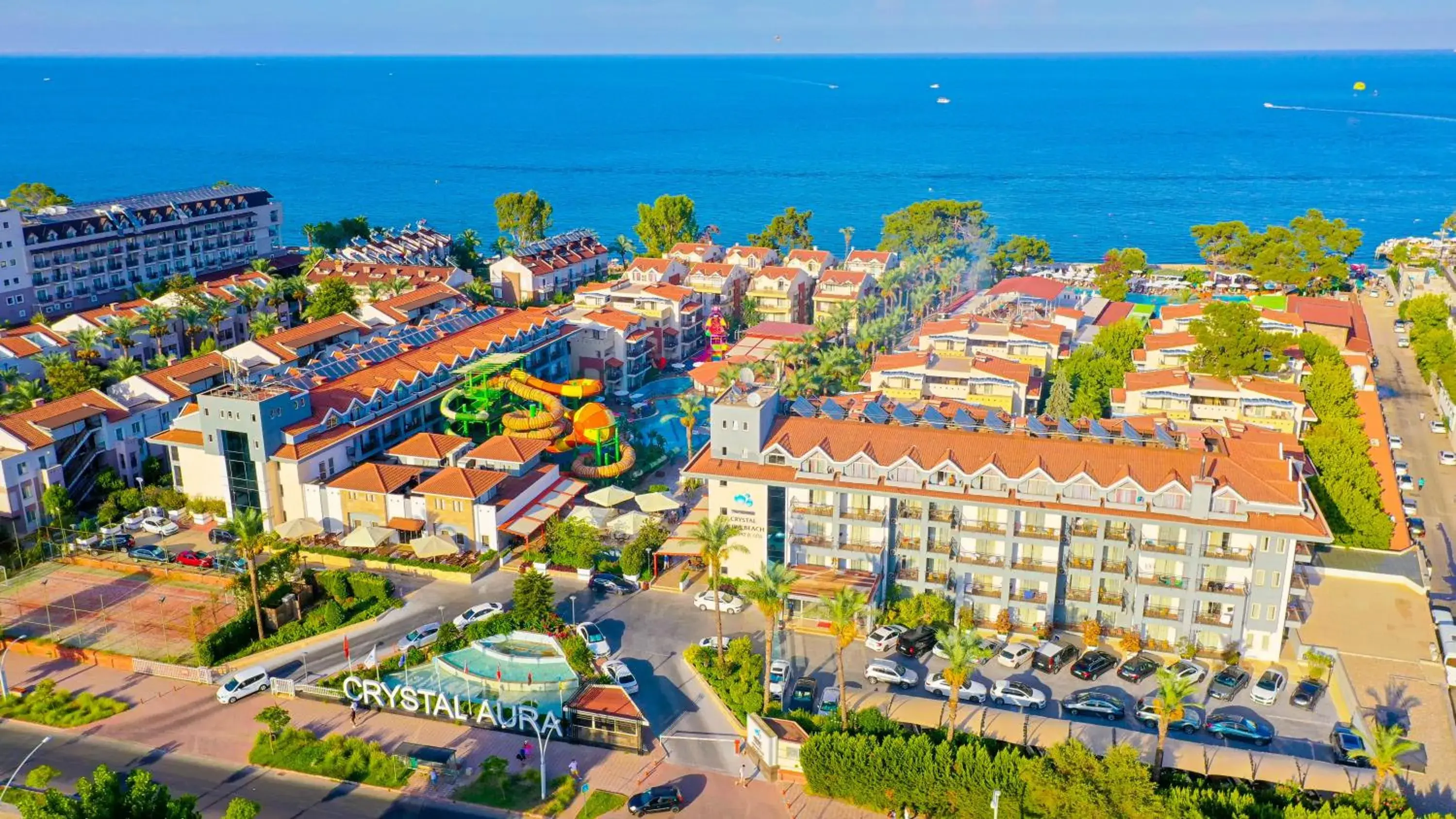 Property building, Bird's-eye View in Crystal Aura Beach Resort & Spa