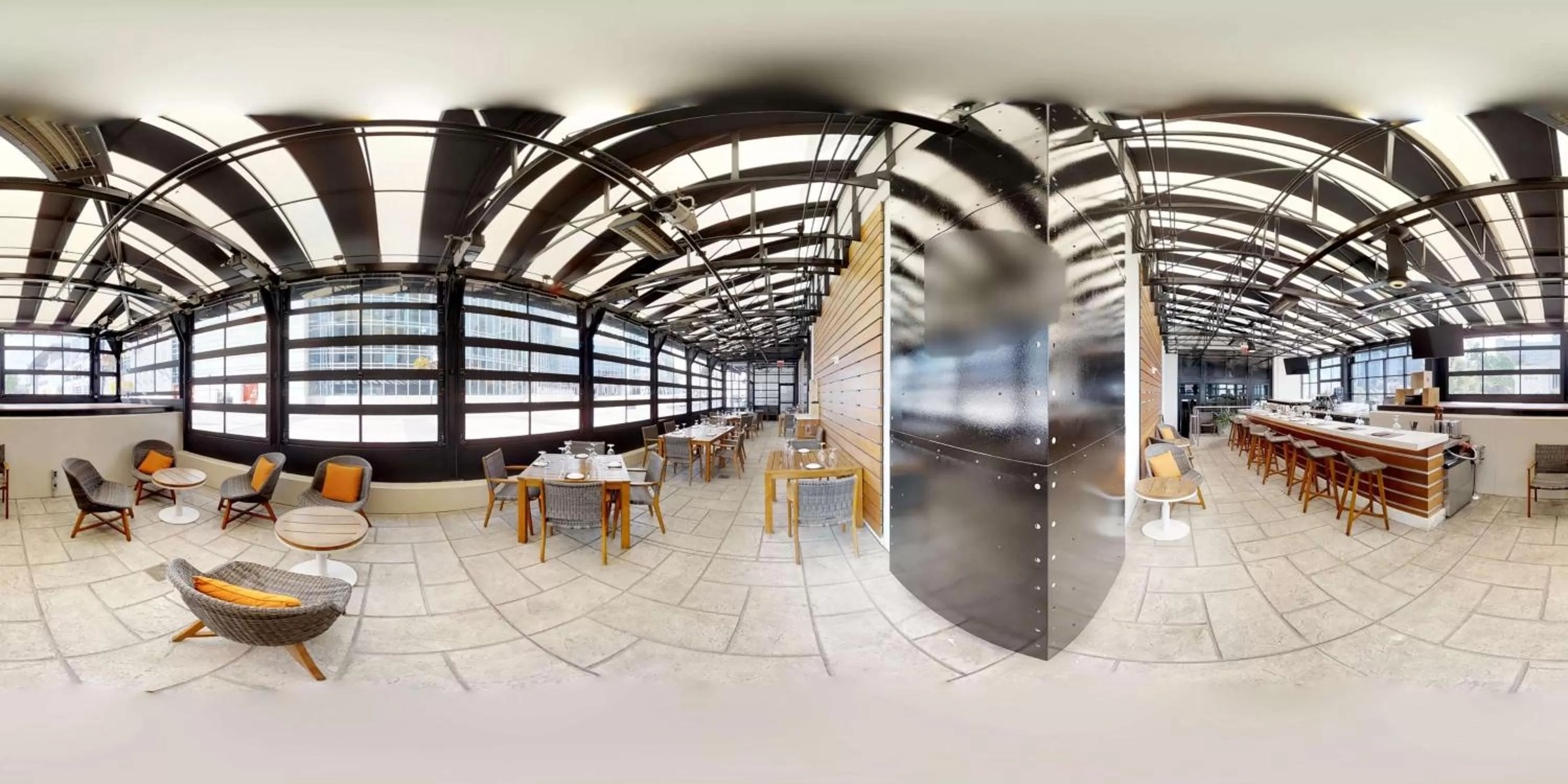 Dining area in Hilton Nashville Downtown