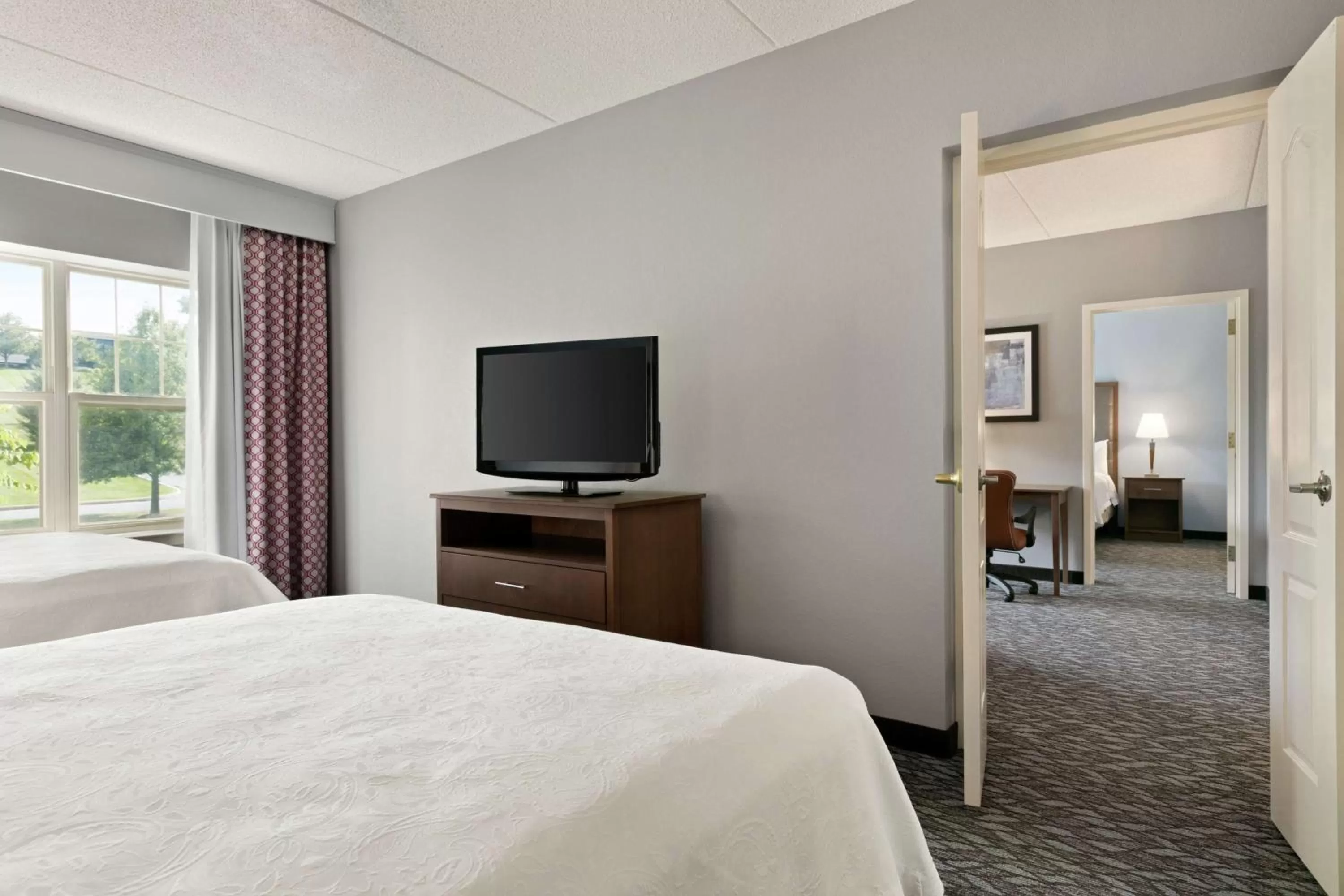 Bedroom, Bed in Homewood Suites by Hilton Harrisburg East-Hershey Area