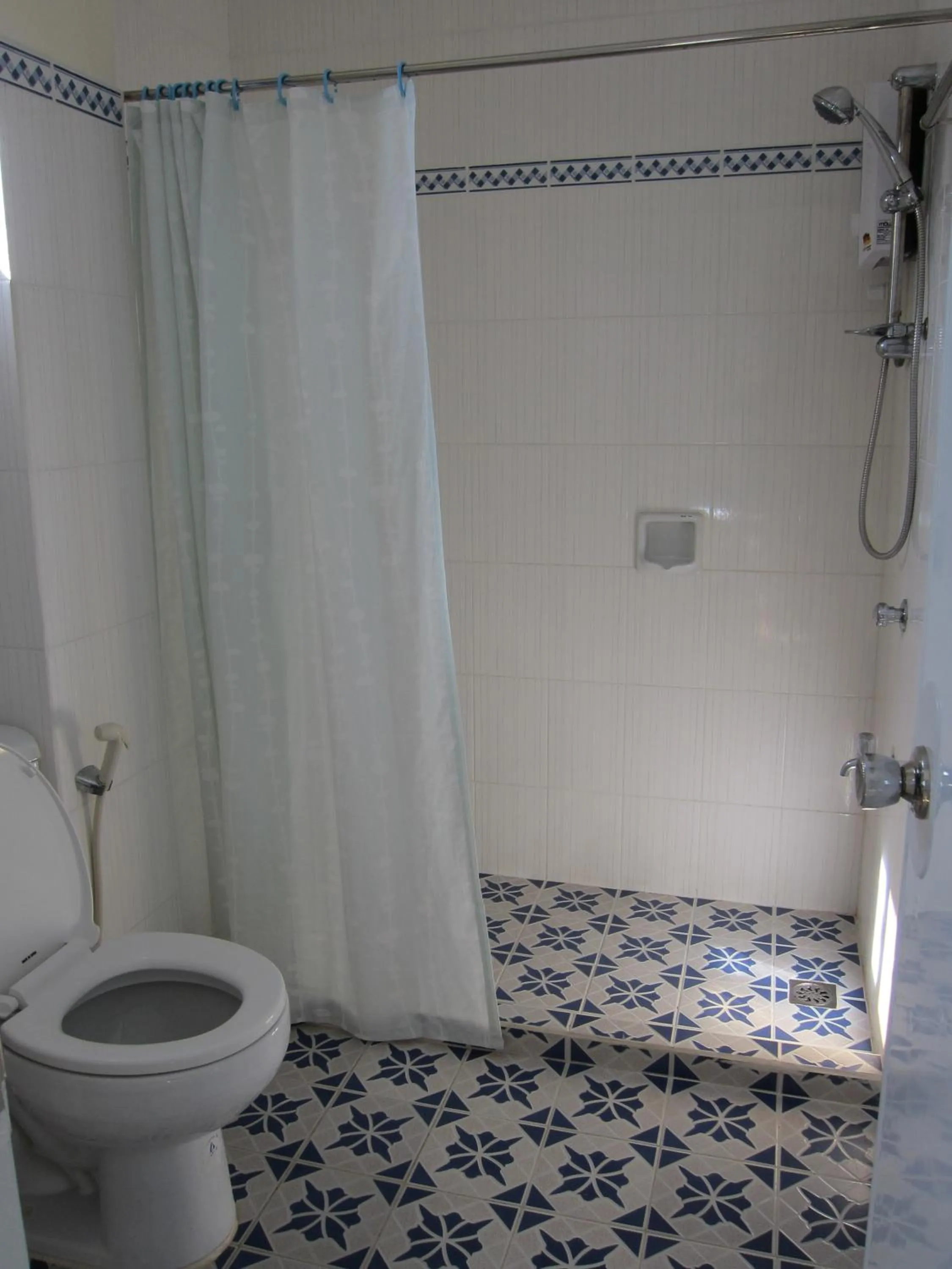 Bathroom in Squares Beachside Apartments