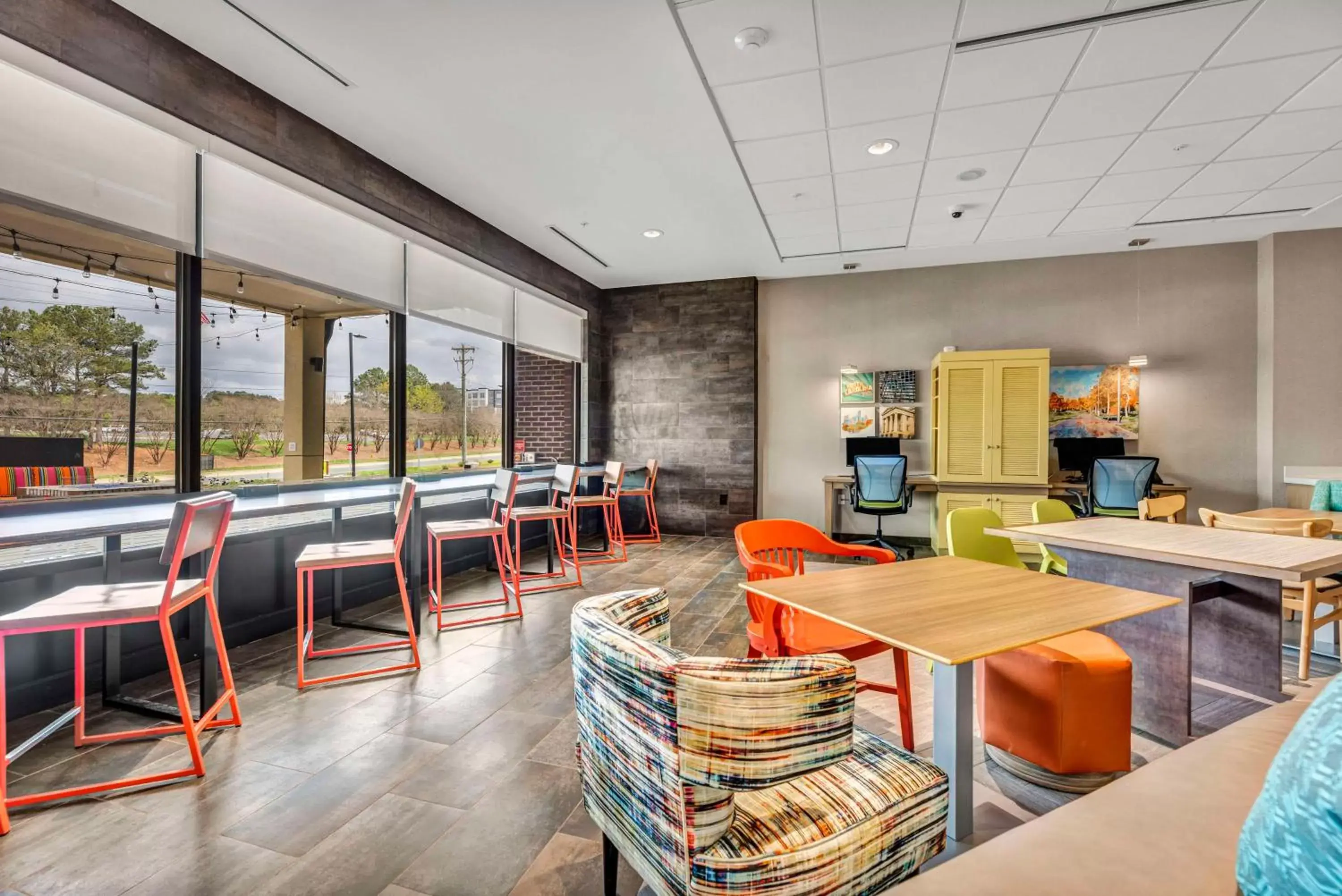 Lobby or reception, Restaurant/Places to Eat in Home2 Suites By Hilton Raleigh State Arena