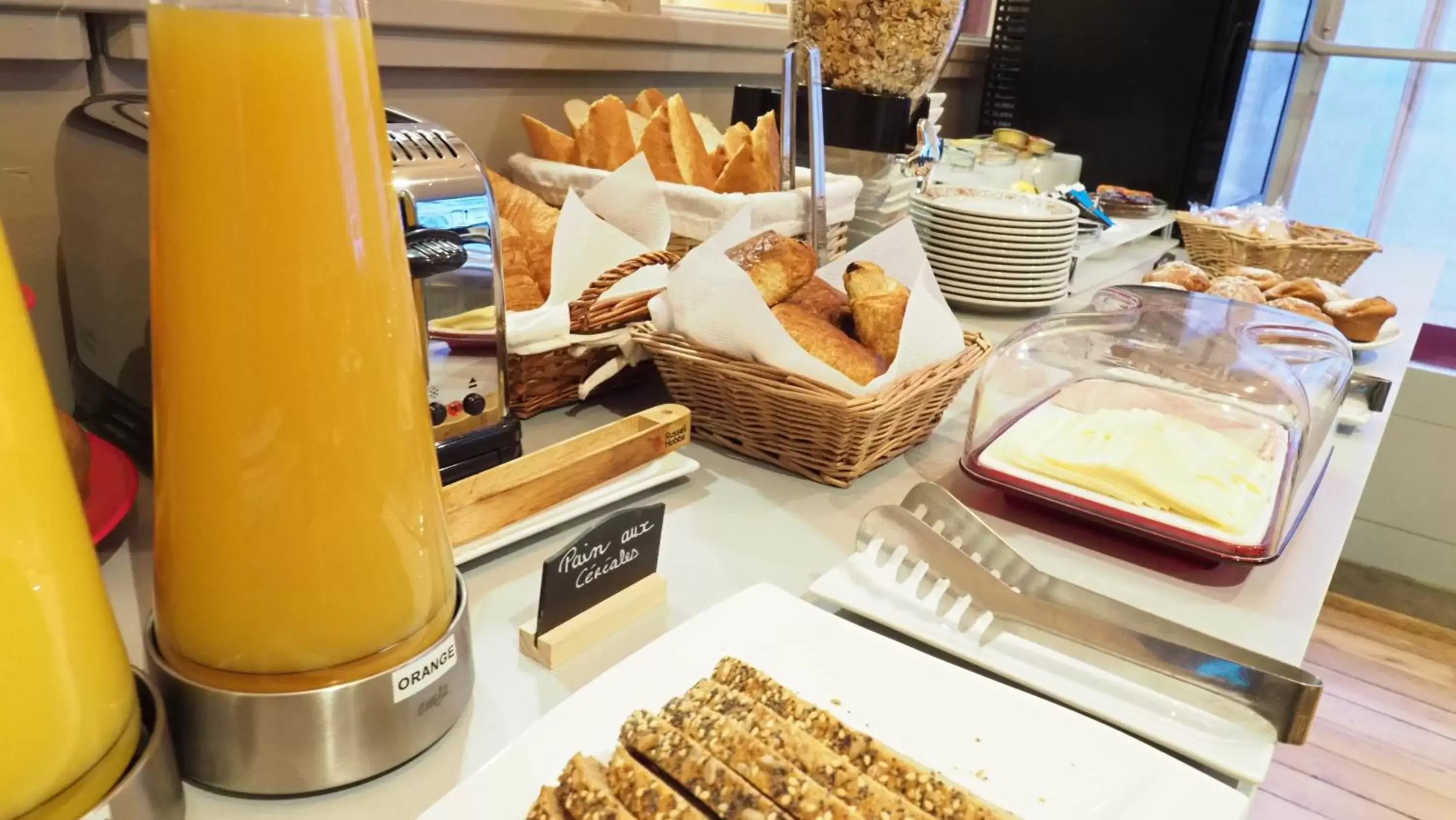 Food in Hôtel Le Biarritz - Vichy