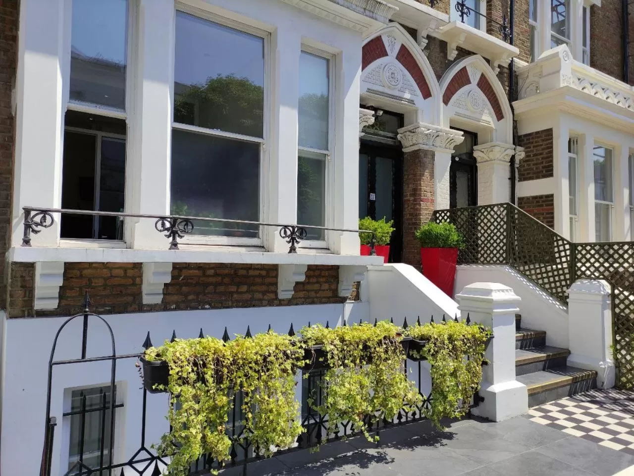 Property building in NOX Kensington