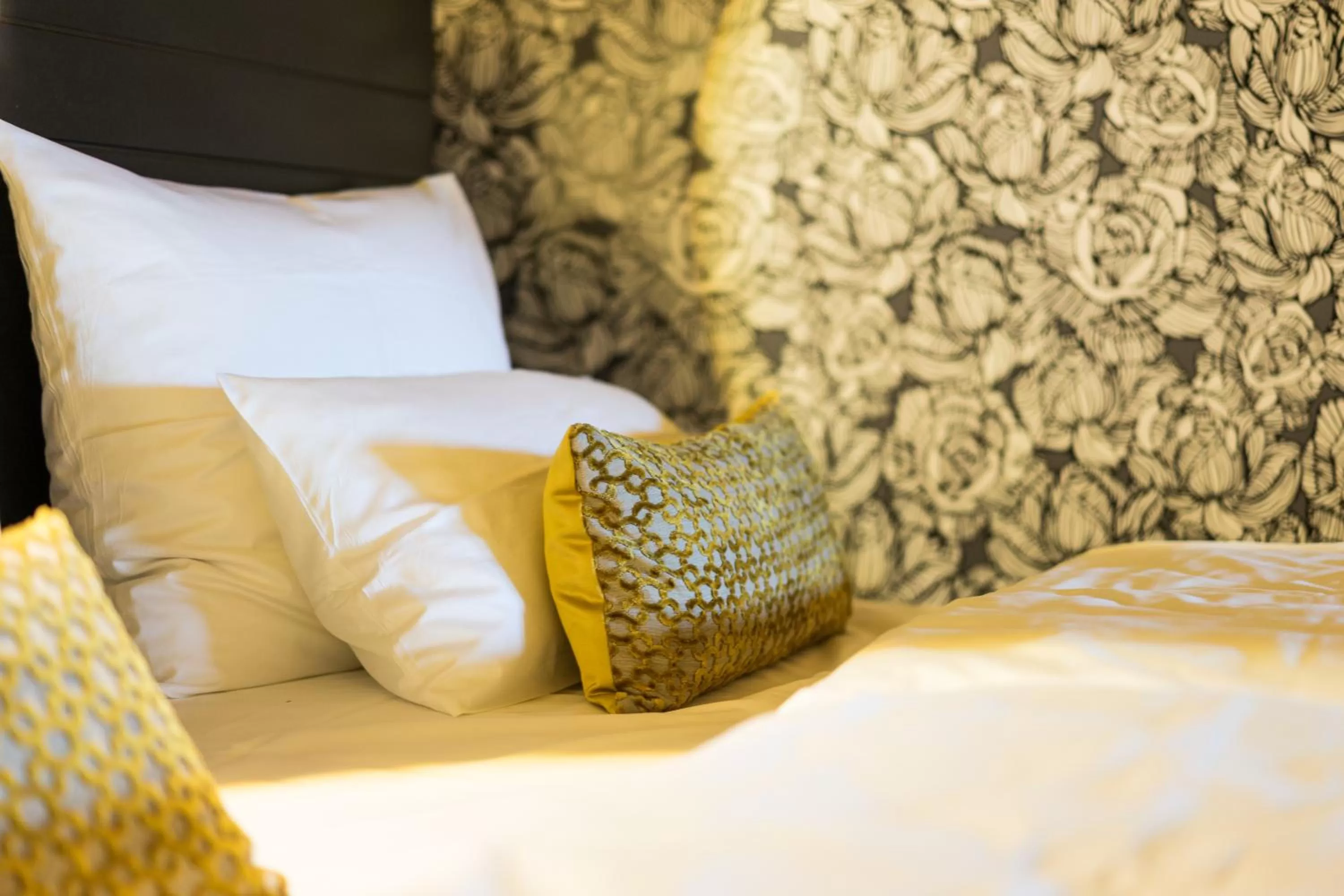 Photo of the whole room, Bed in Das Freiberg Romantikhotel