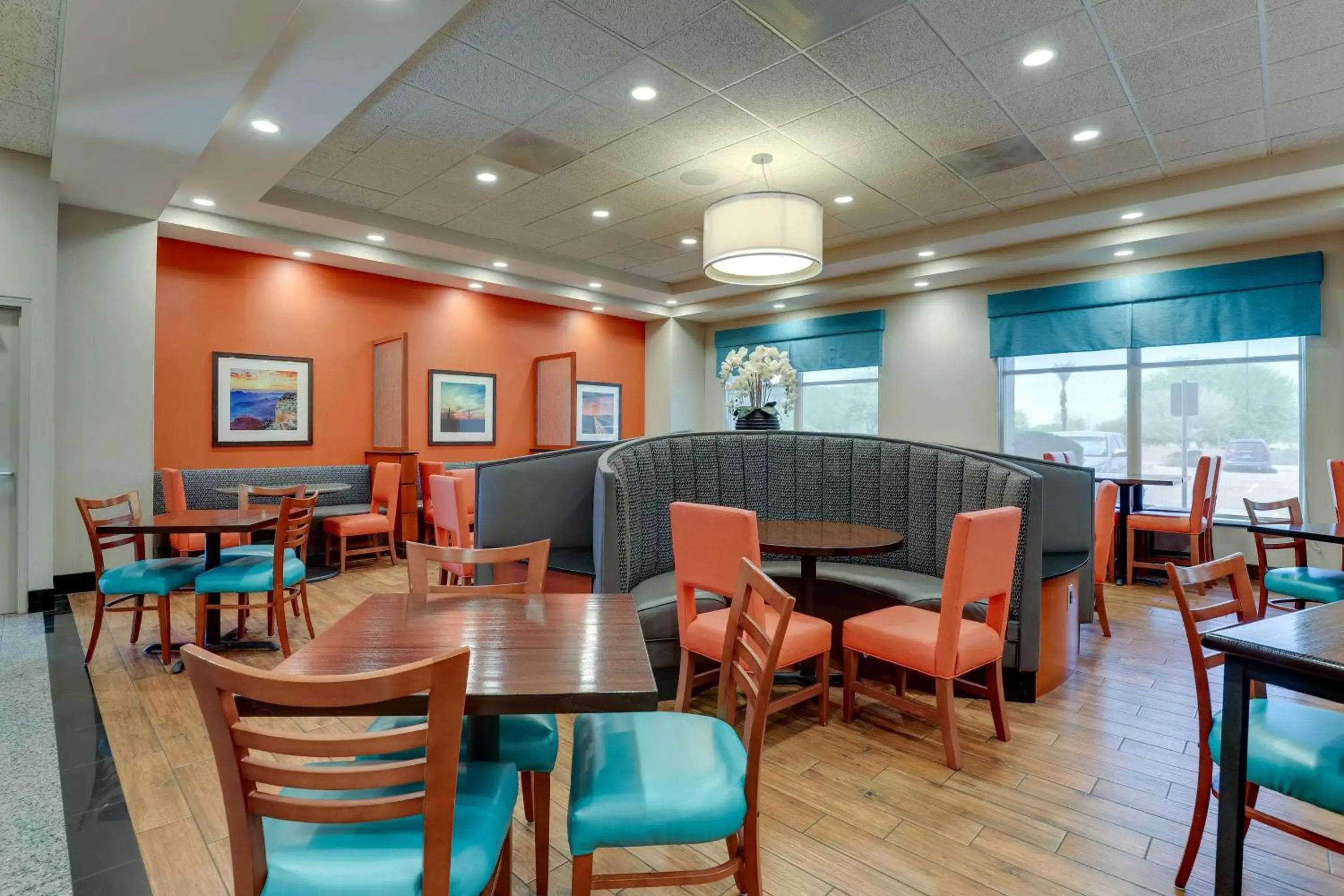 Breakfast, Restaurant/Places to Eat in Drury Inn & Suites Phoenix Chandler Fashion Center