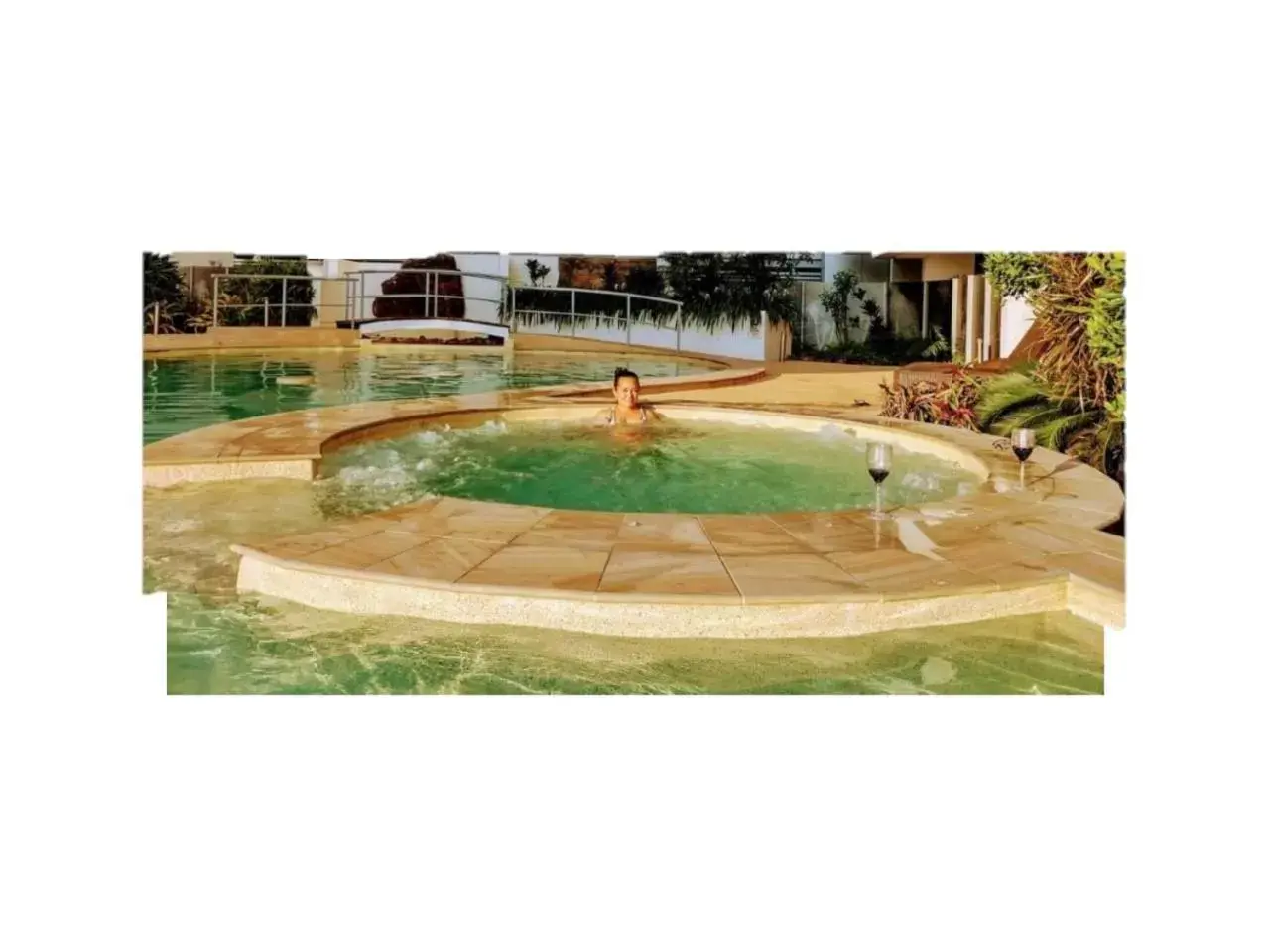 Swimming pool in Darwin Harbour Suites Swimming pool in Darwin Harbour Suites