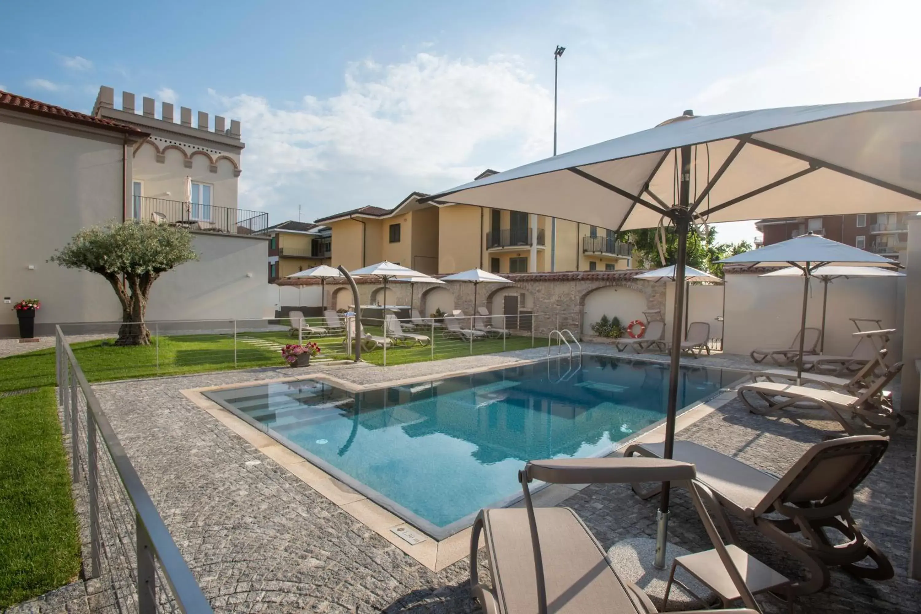 Garden, Swimming Pool in VILLA BERNASCONI