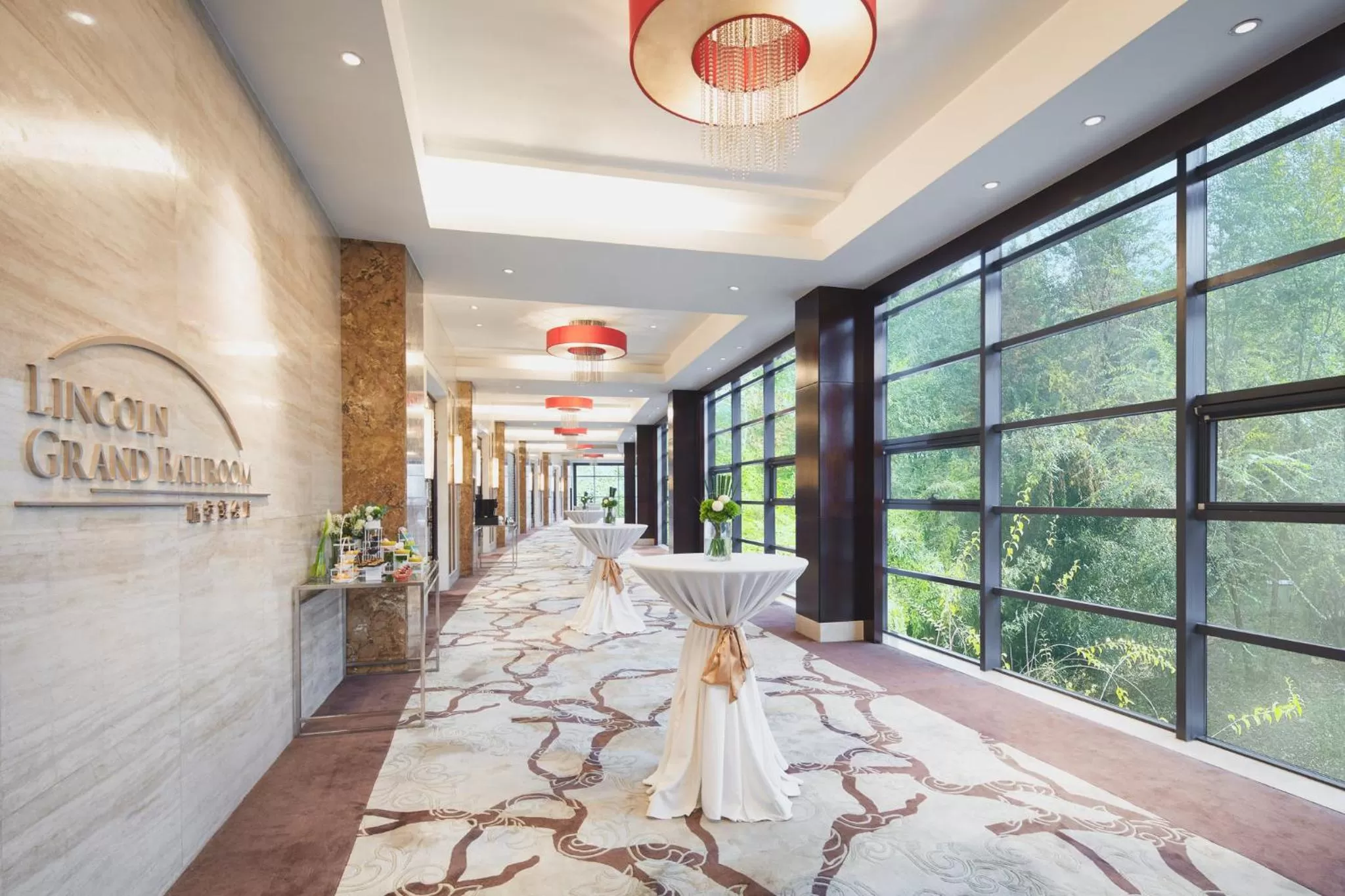 Meeting/conference room in Crowne Plaza Beijing International Airport by IHG