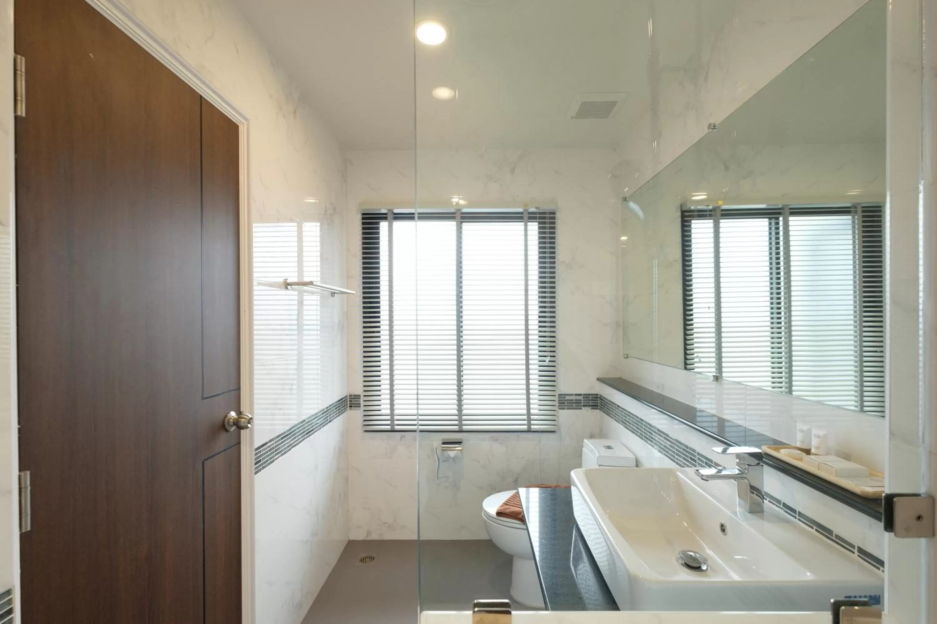 Bathroom in Monte Maesot hotel