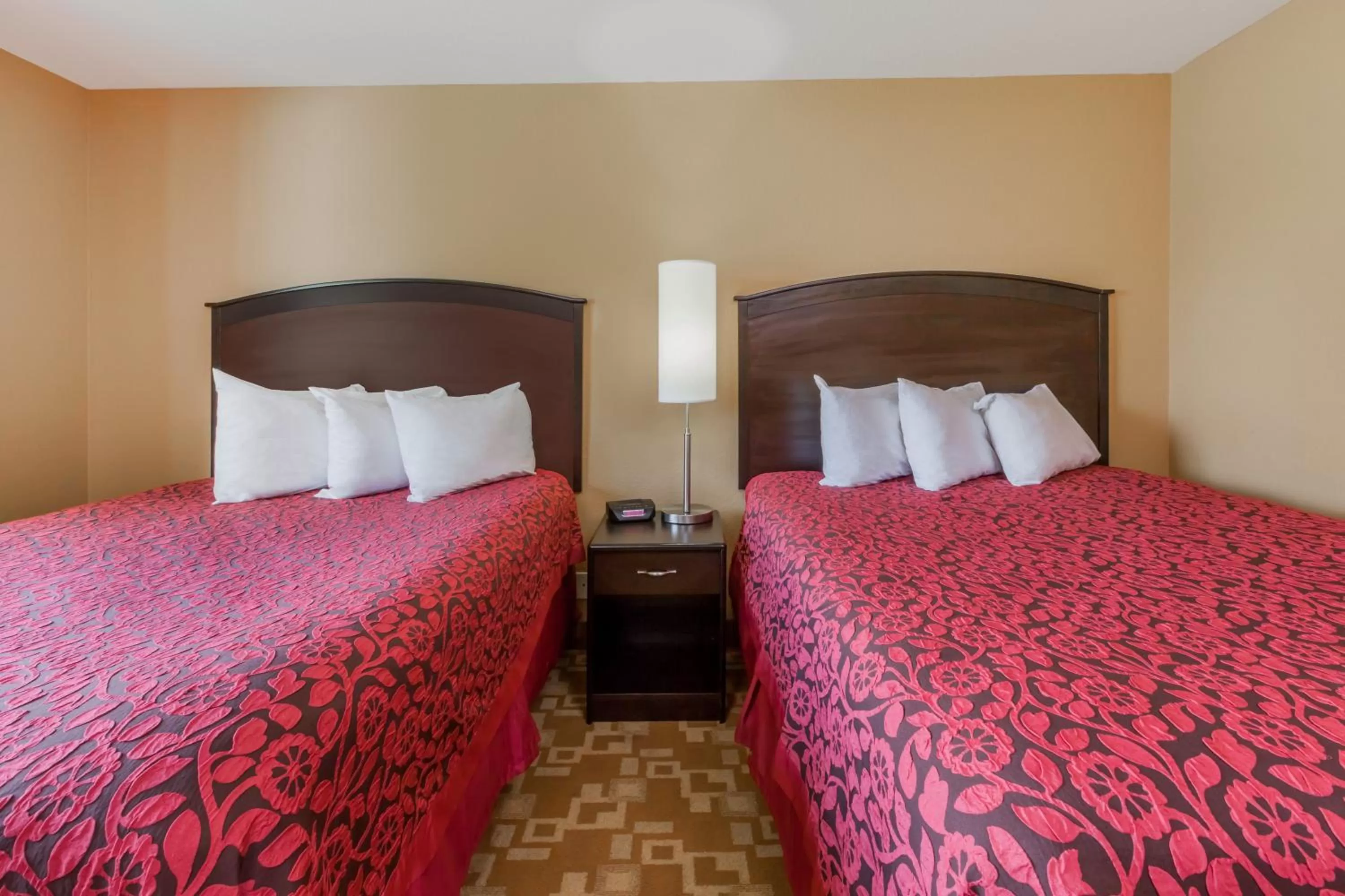 Bedroom, Bed in Days Inn by Wyndham Central City