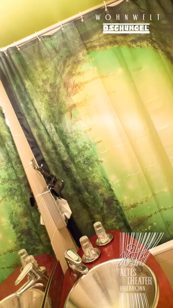 Bathroom in HOTEL ALTES THEATER Heilbronn