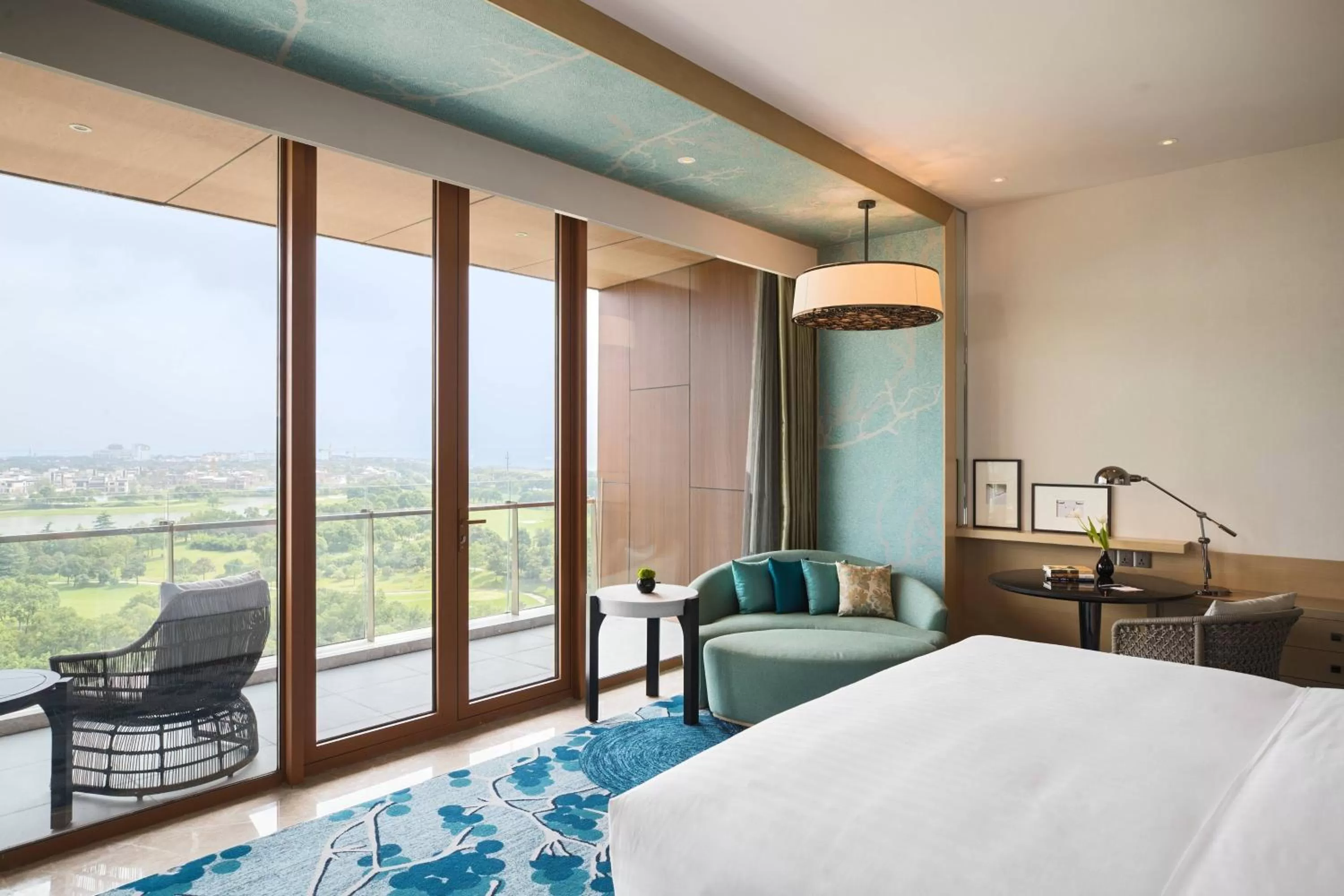 Bedroom, Bed in Renaissance Suzhou Taihu Lake Hotel