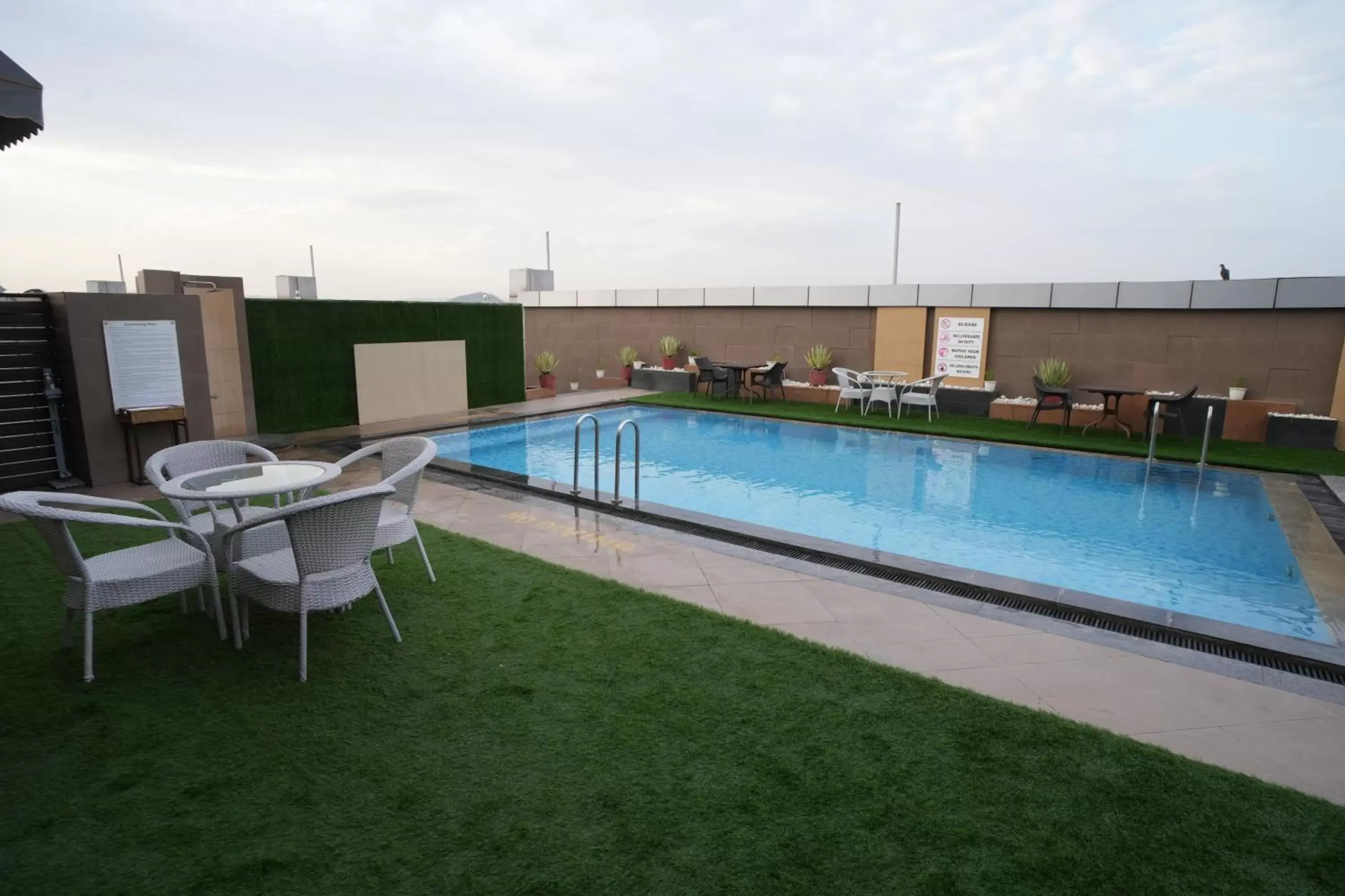 Swimming Pool in Radisson Udaipur