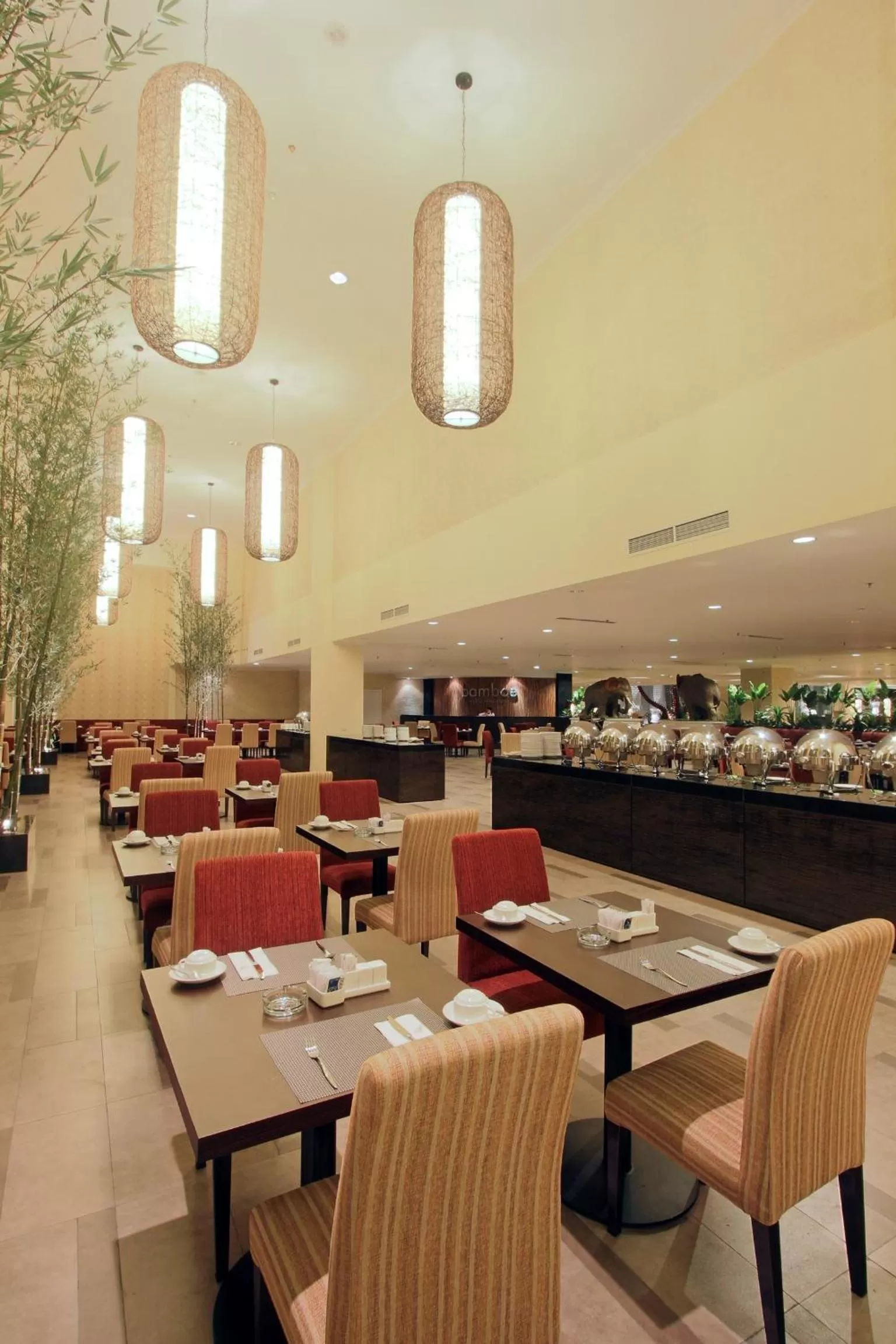 Restaurant/places to eat in Harmoni One Convention Hotel and Service Apartments