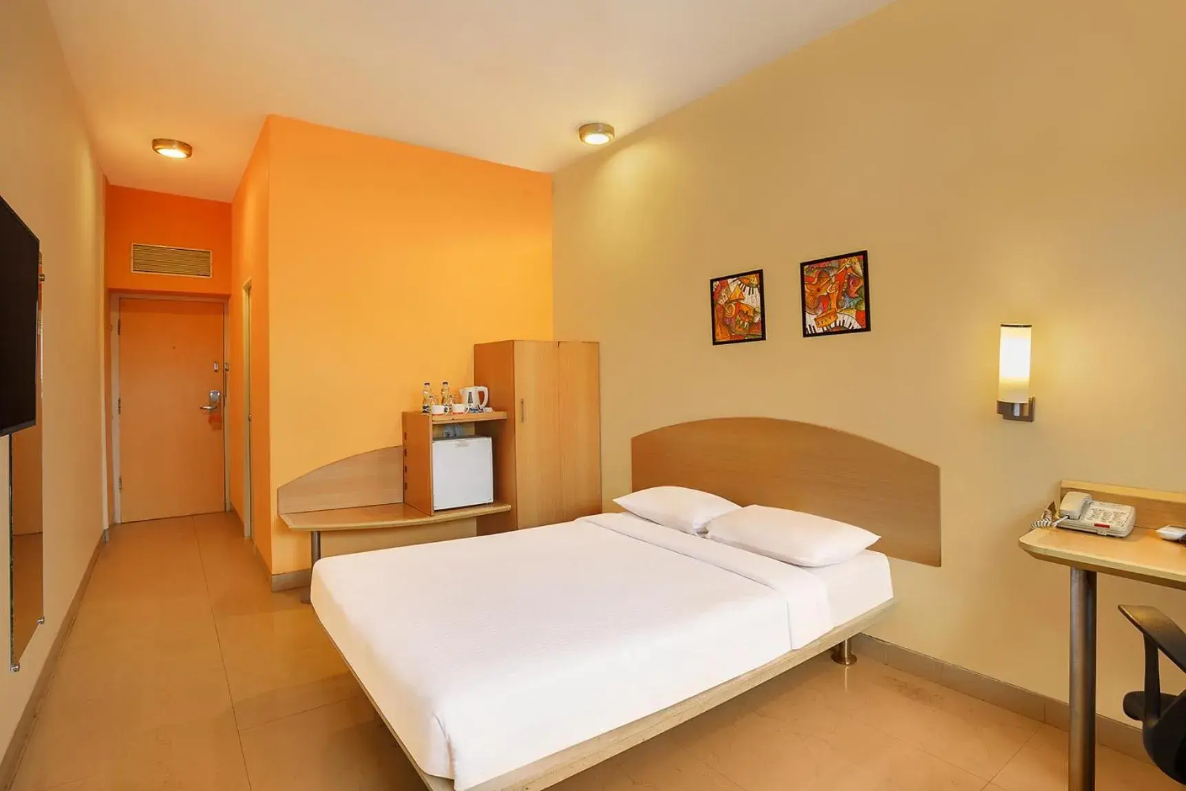 Bed in Ginger Mumbai Andheri (MIDC)