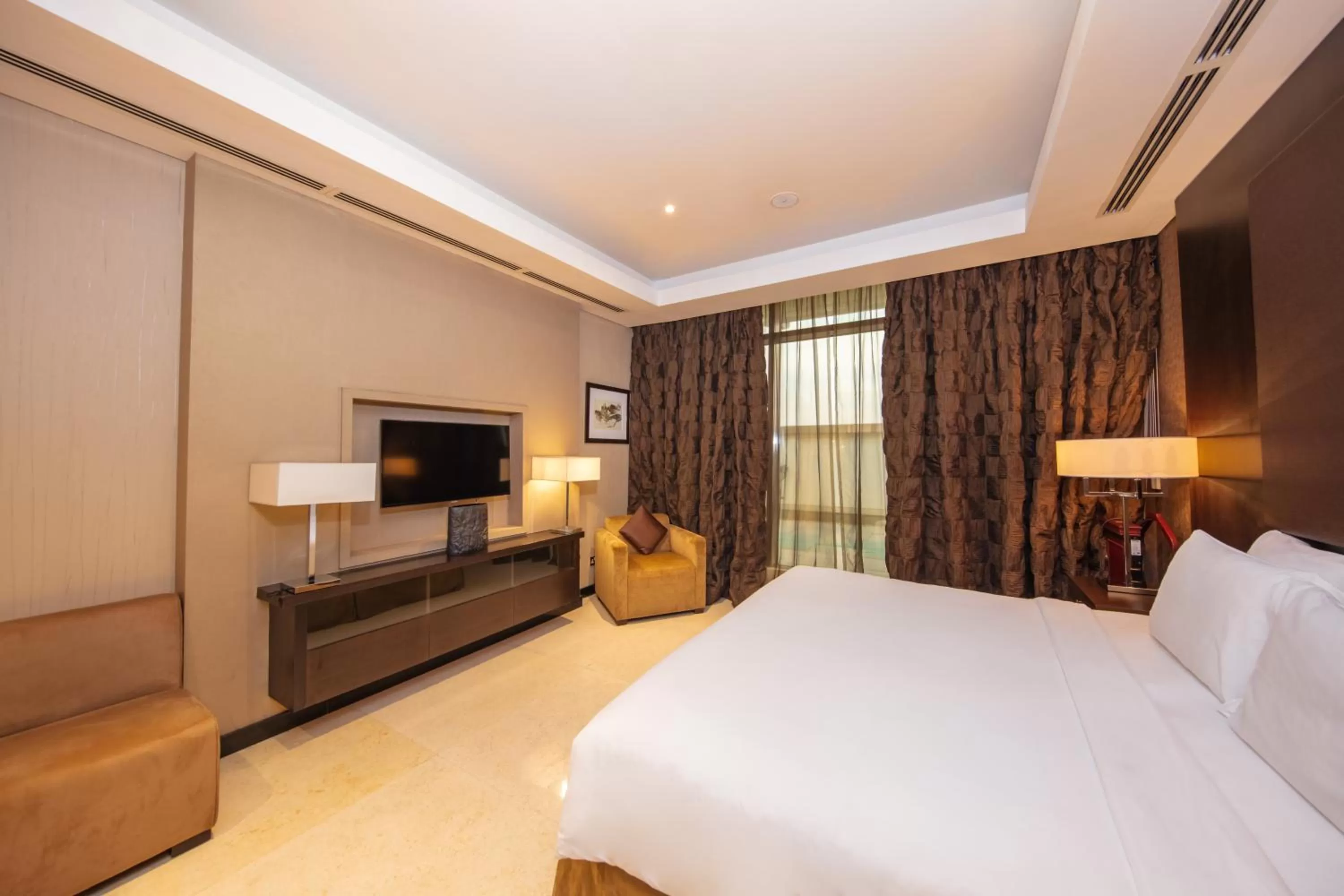 Bedroom, Bed in Radisson Blu Hotel, Doha