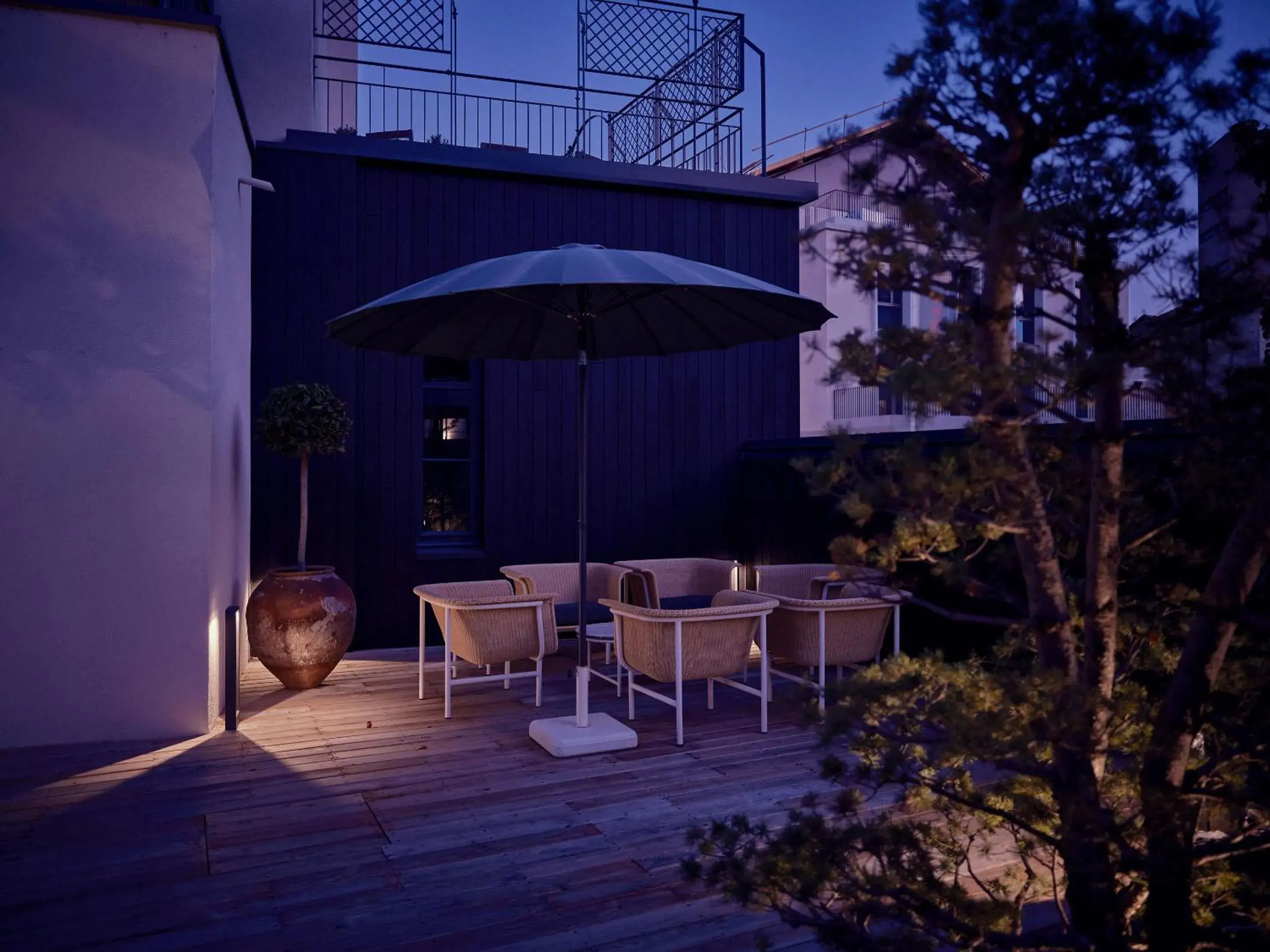 Patio in La Pyramide - Maison Henriroux