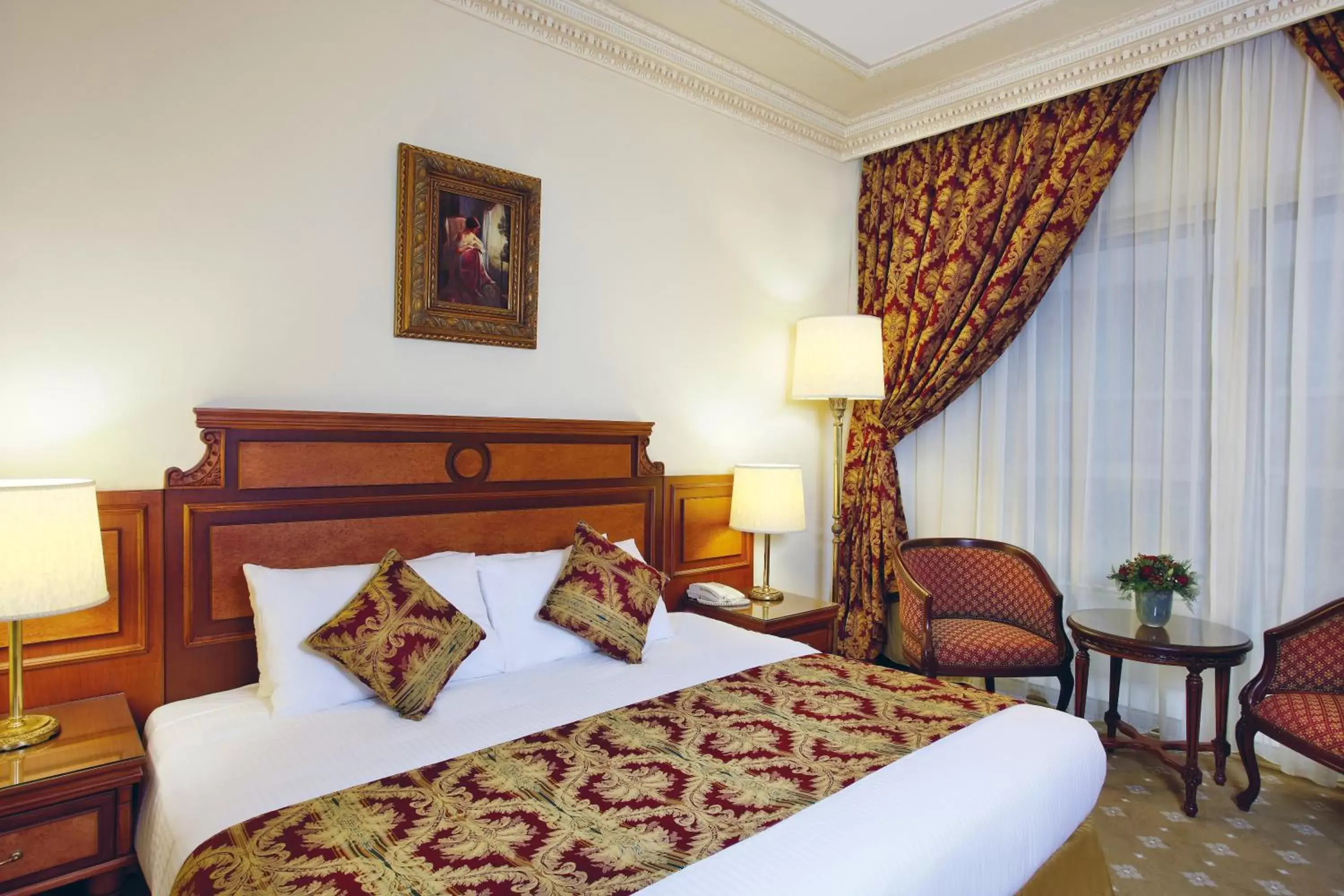 Bed in Serenada Golden Palace - Boutique Hotel