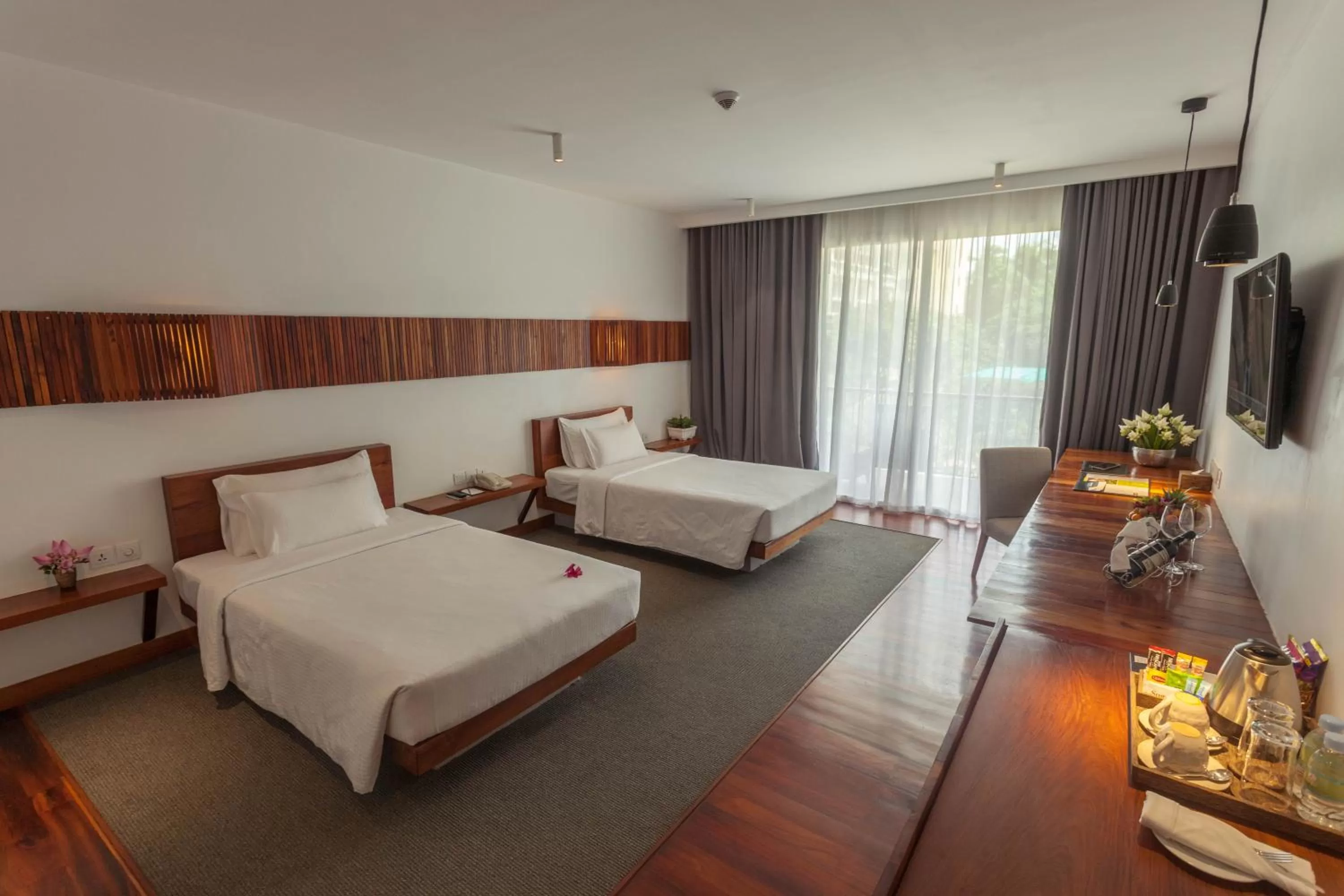 Bed in Somadevi Residence