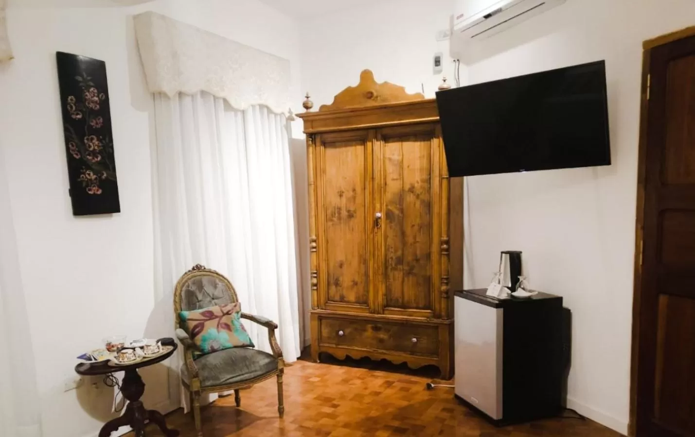 Coffee/tea facilities in Virreinato Hotel Boutique