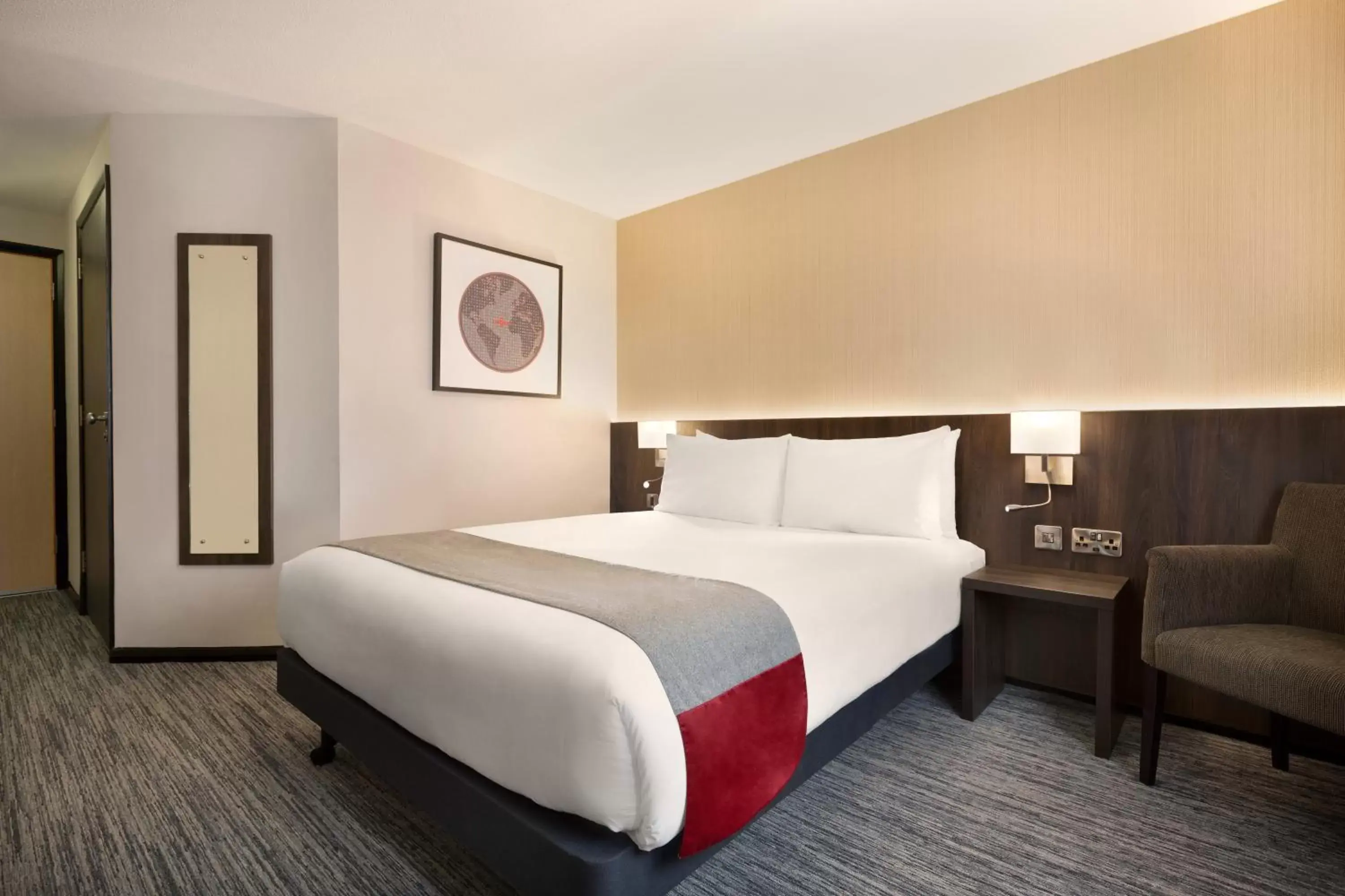 Photo of the whole room, Bed in Ramada Bristol West Photo of the whole room, Bed in Ramada Bristol West