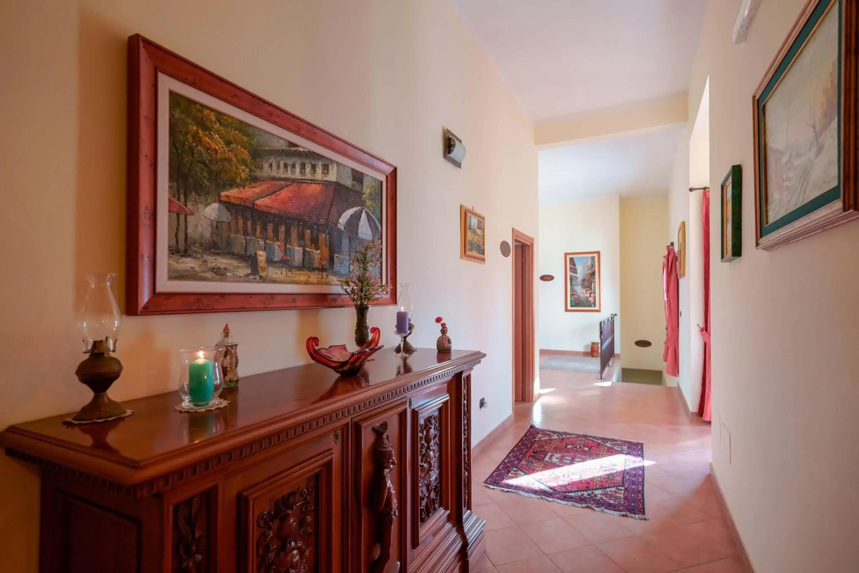 Living room, Kitchen/Kitchenette in Bed and Breakfast Cairoli Exclusive Room