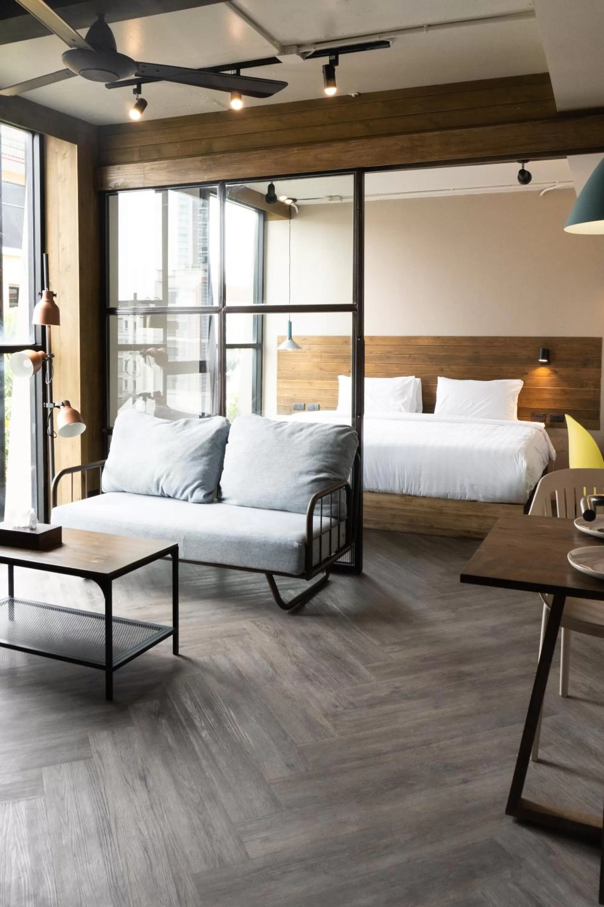 Living room, Bed in karaarom hotel