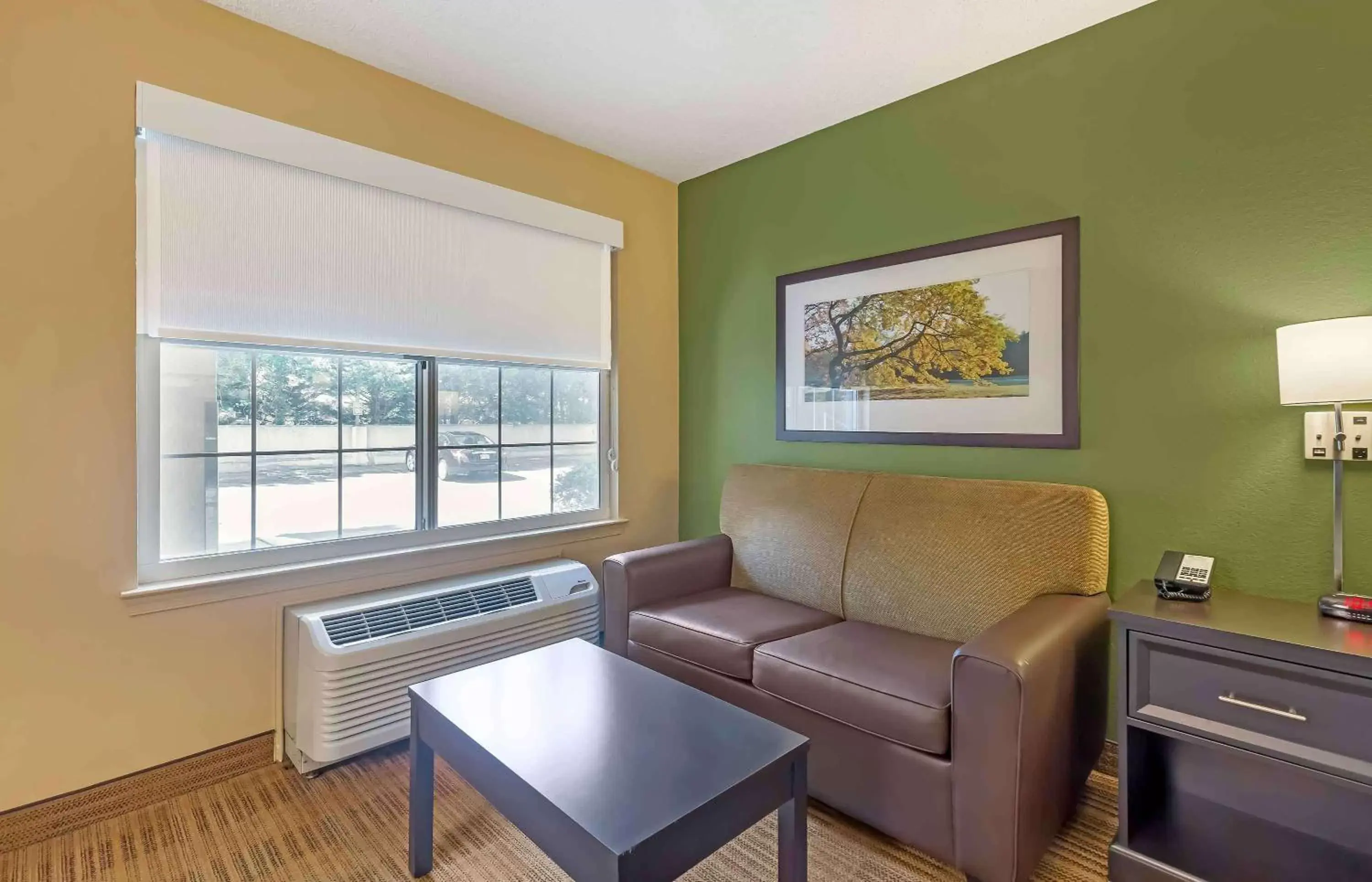 Bedroom, Seating Area in Extended Stay America Suites - Washington, DC - Falls Church - Merrifield