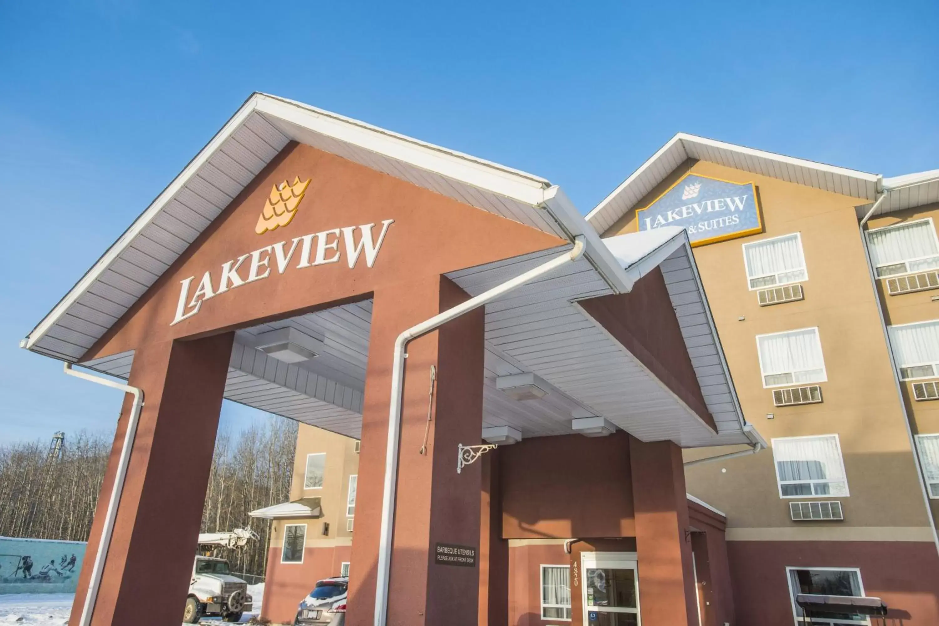 Property Building in Lakeview Inns & Suites - Chetwynd