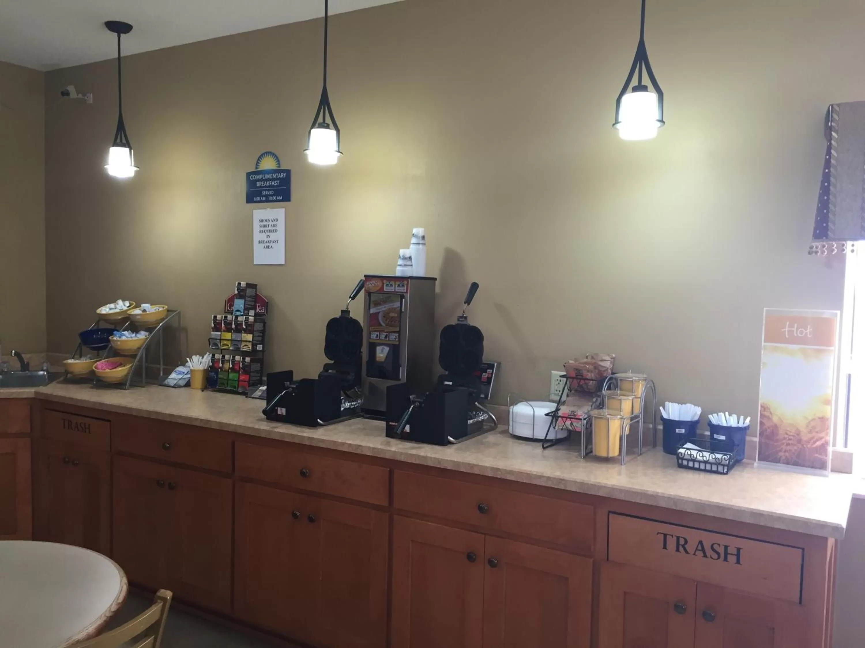 Continental breakfast in Days Inn by Wyndham Columbia Mall