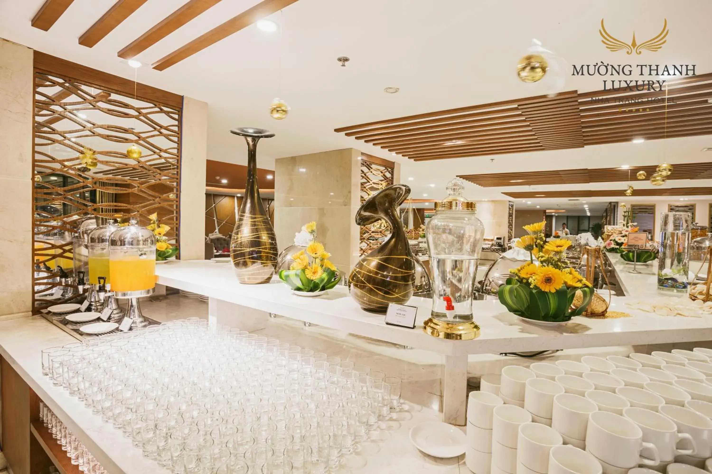 Breakfast, Lobby/Reception in Muong Thanh Luxury Nha Trang Hotel