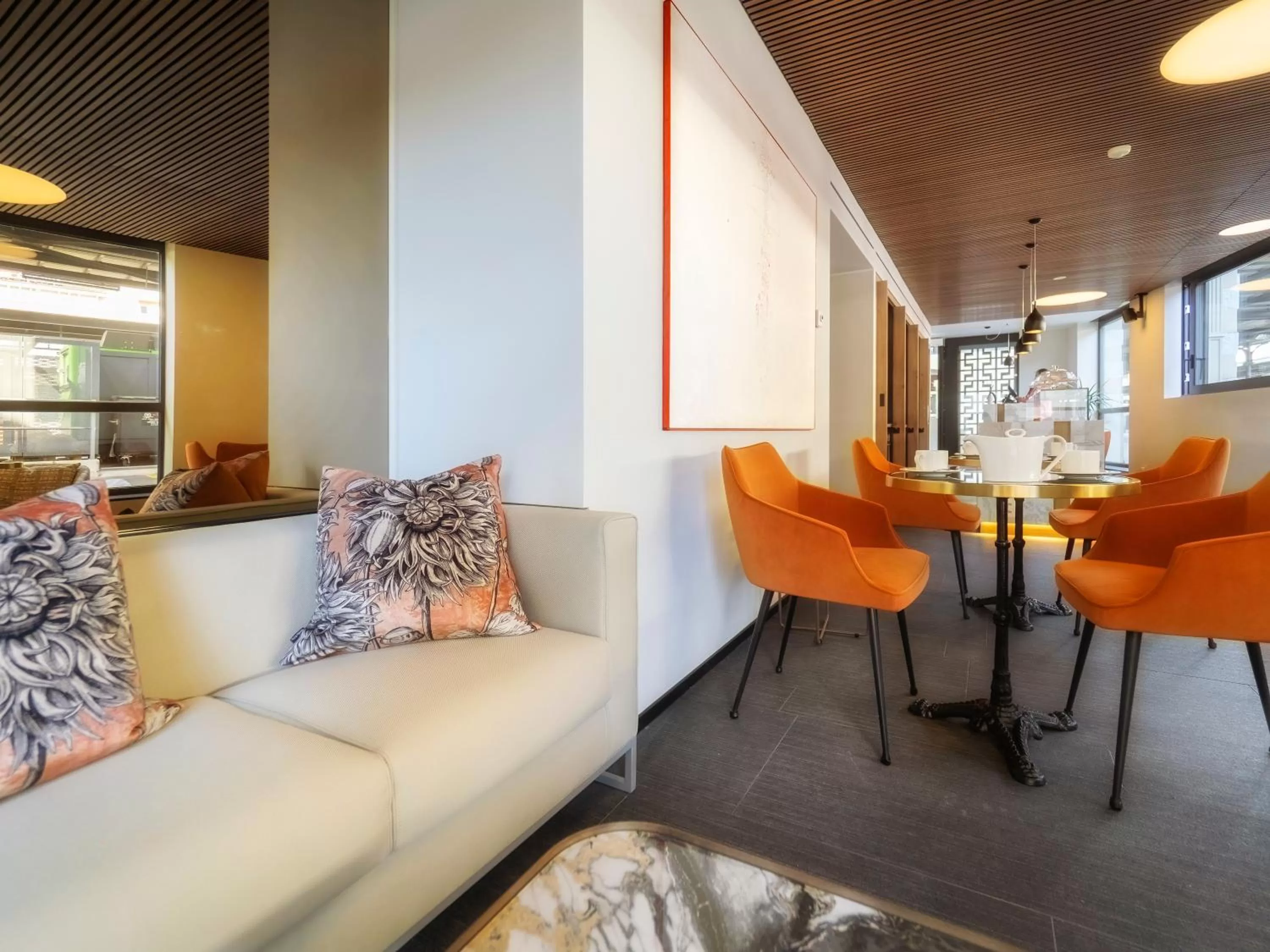 Restaurant/places to eat in Smart Hotel Binario - Self Check-In